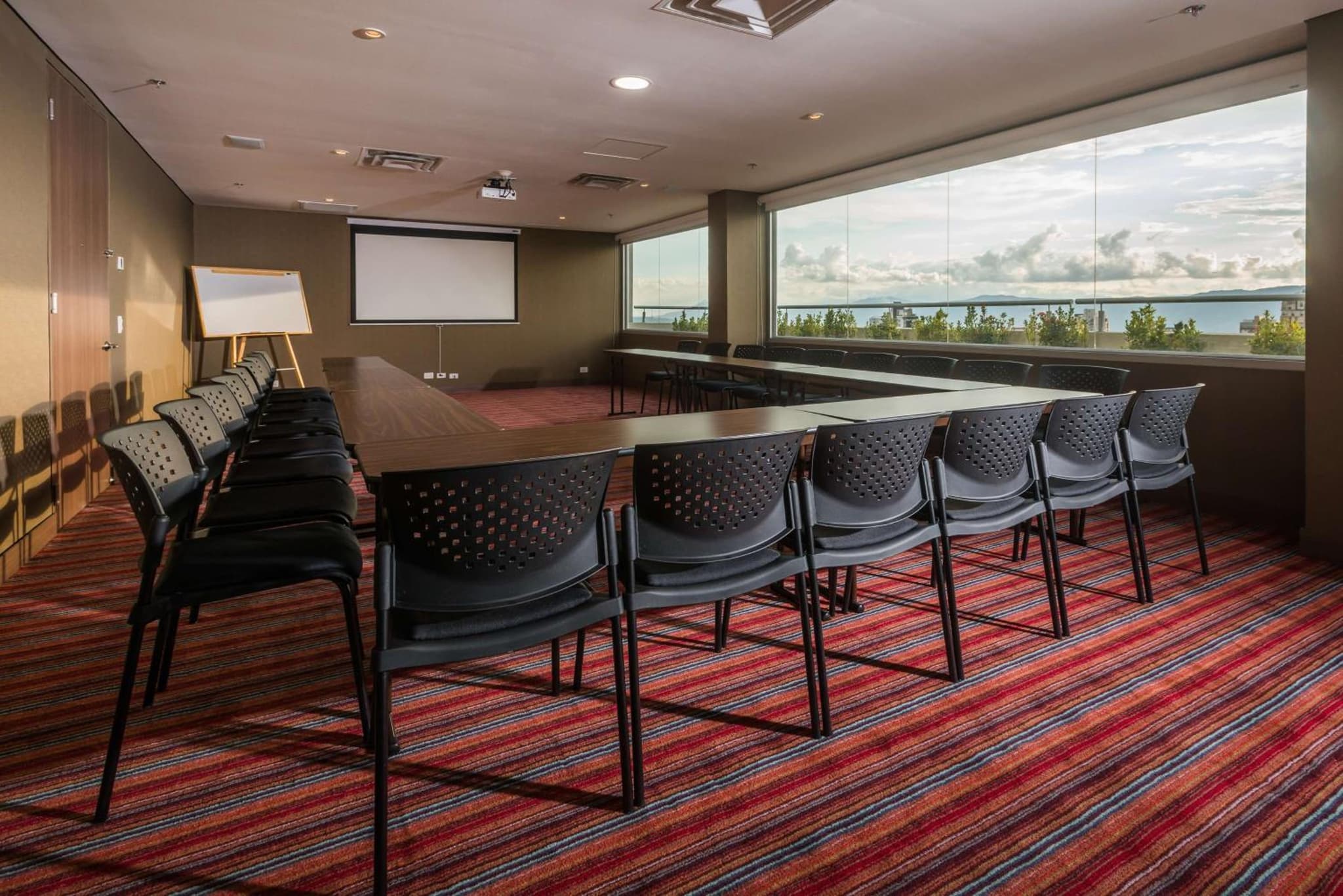 Hampton By Hilton Bucaramanga photo 4