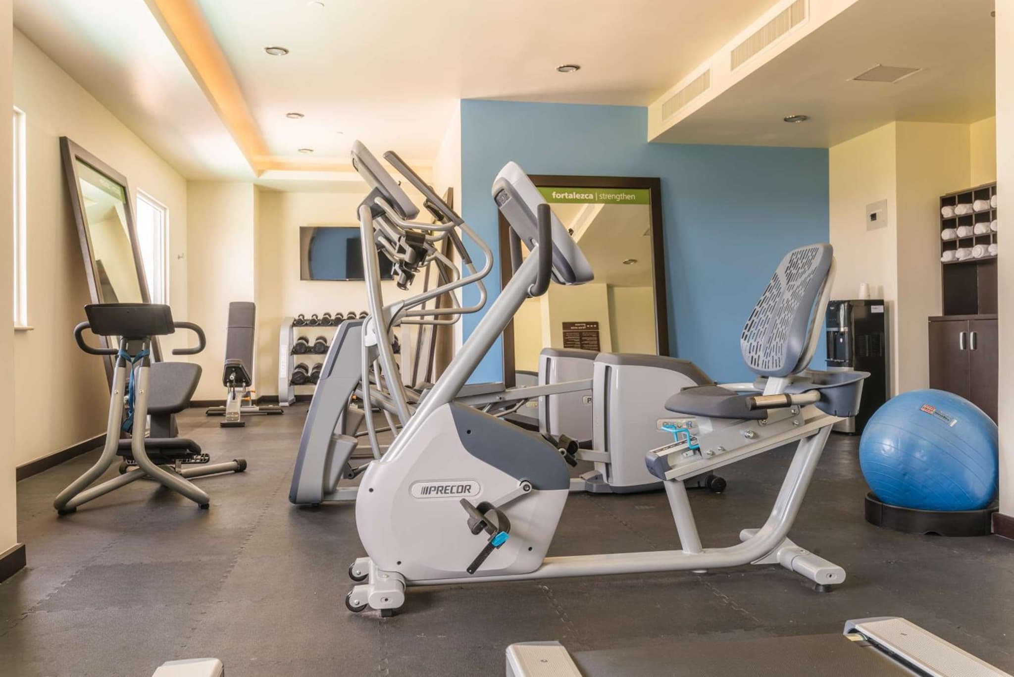 Hampton Inn & Suites by Hilton Salamanca Bajio photo 2