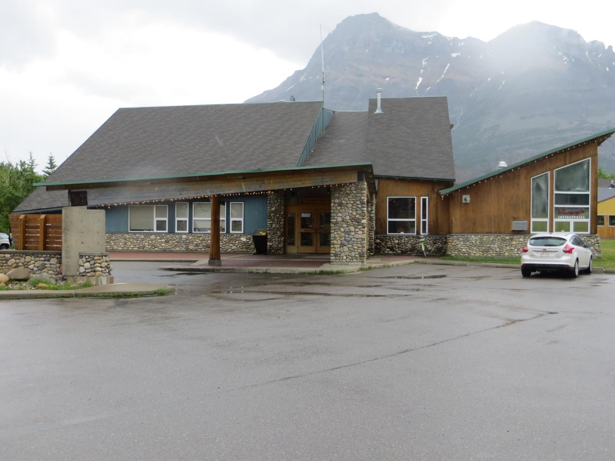 Waterton Lakes Lodge Resort photo 4