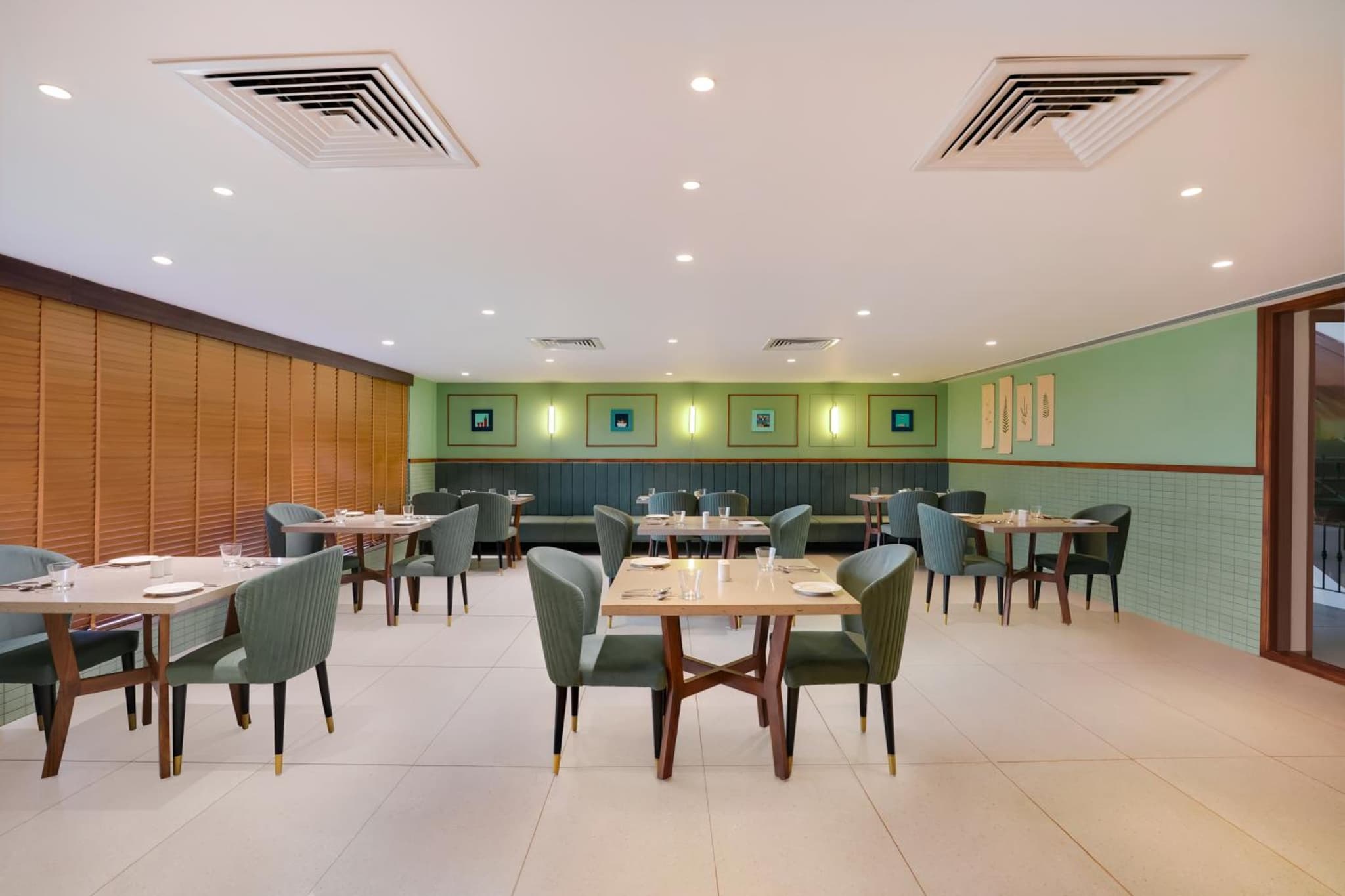 Lemon Tree Hotel, Rajkot photo 6