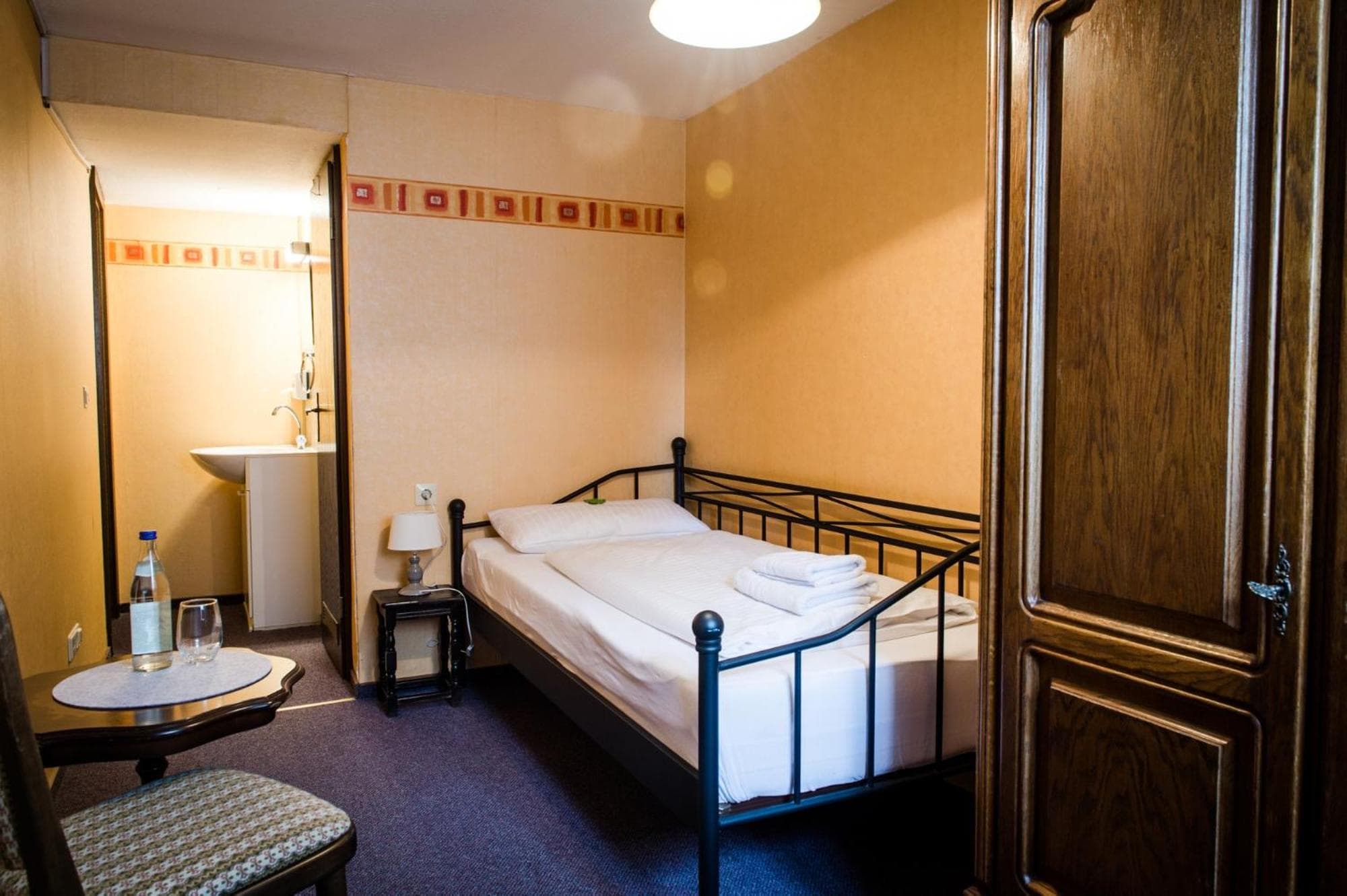 Hotel Schwarzer Adler photo 3