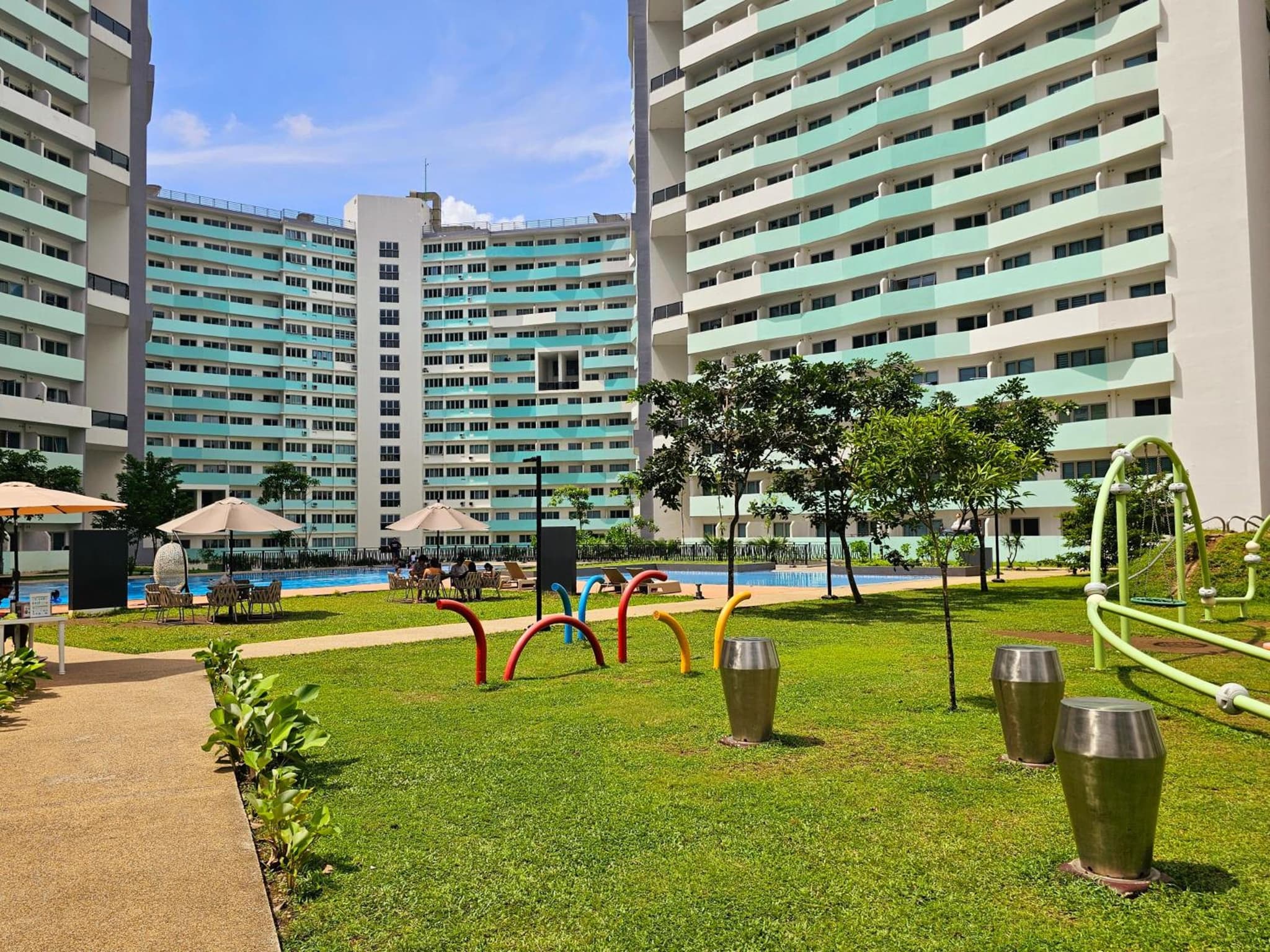Acellyne's Suites at The Residences at Commonwealth by Century photo 9