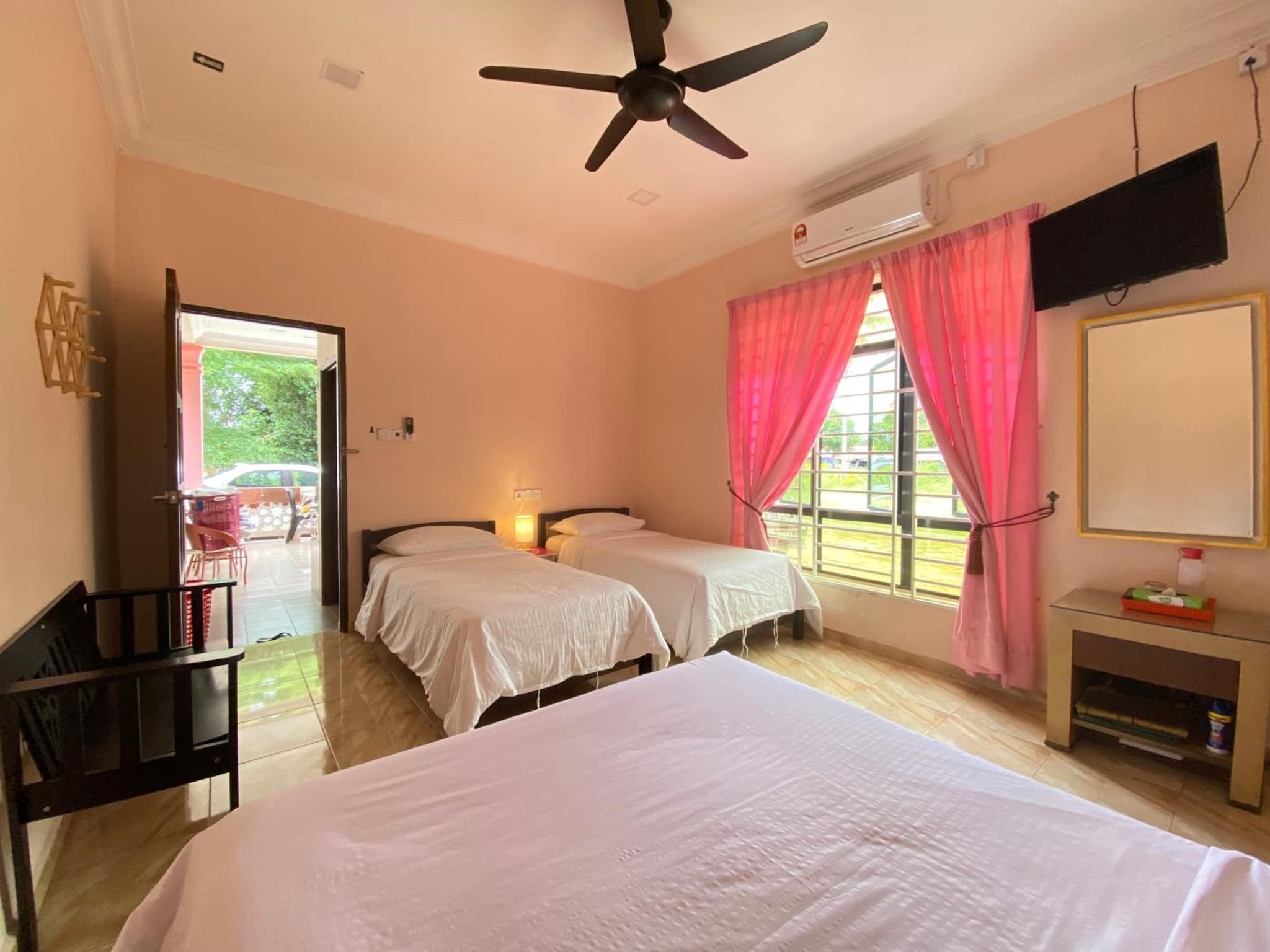 Besut Guesthouse photo 3