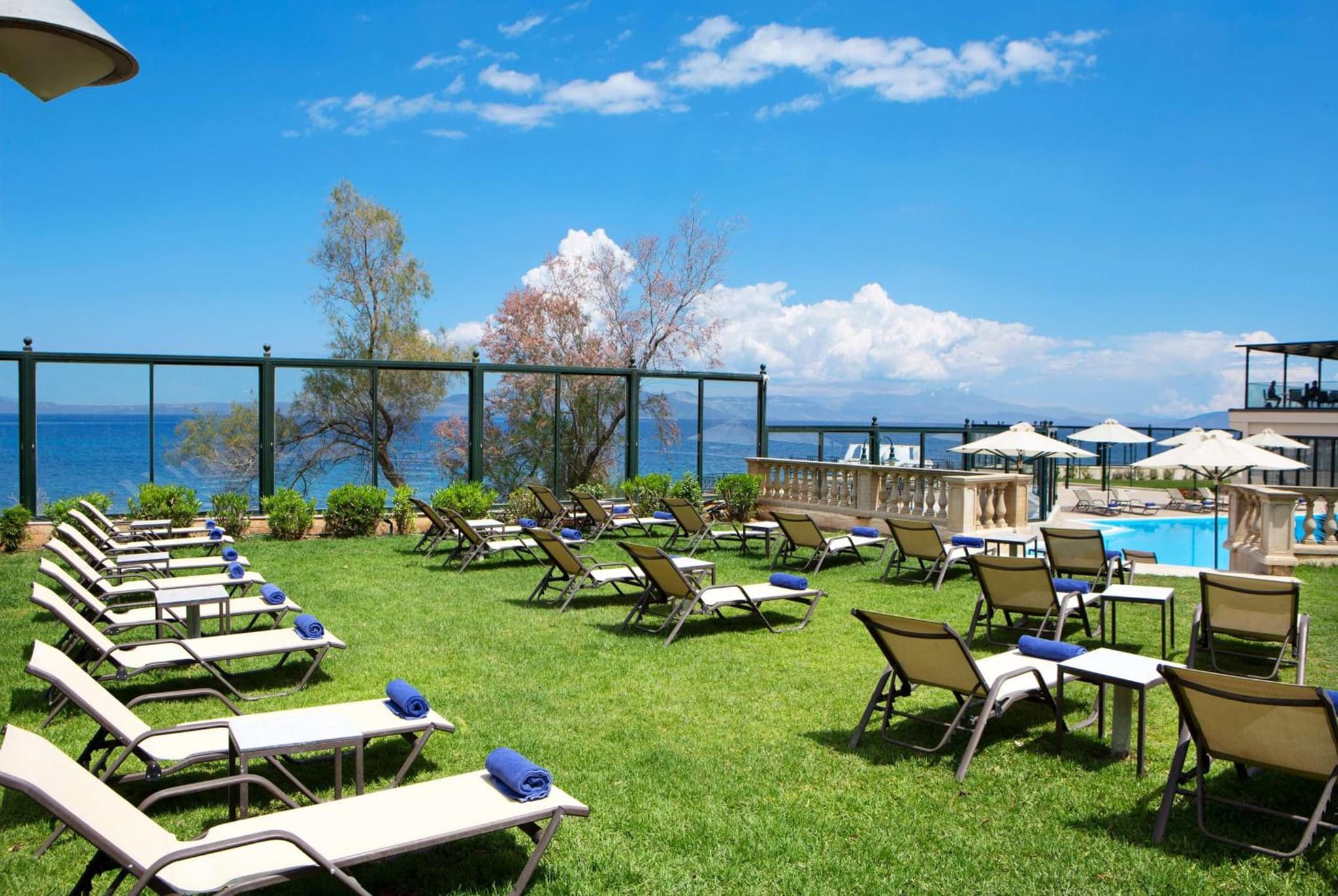 Zeus Essence Ramada by Wyndham Athens photo 3