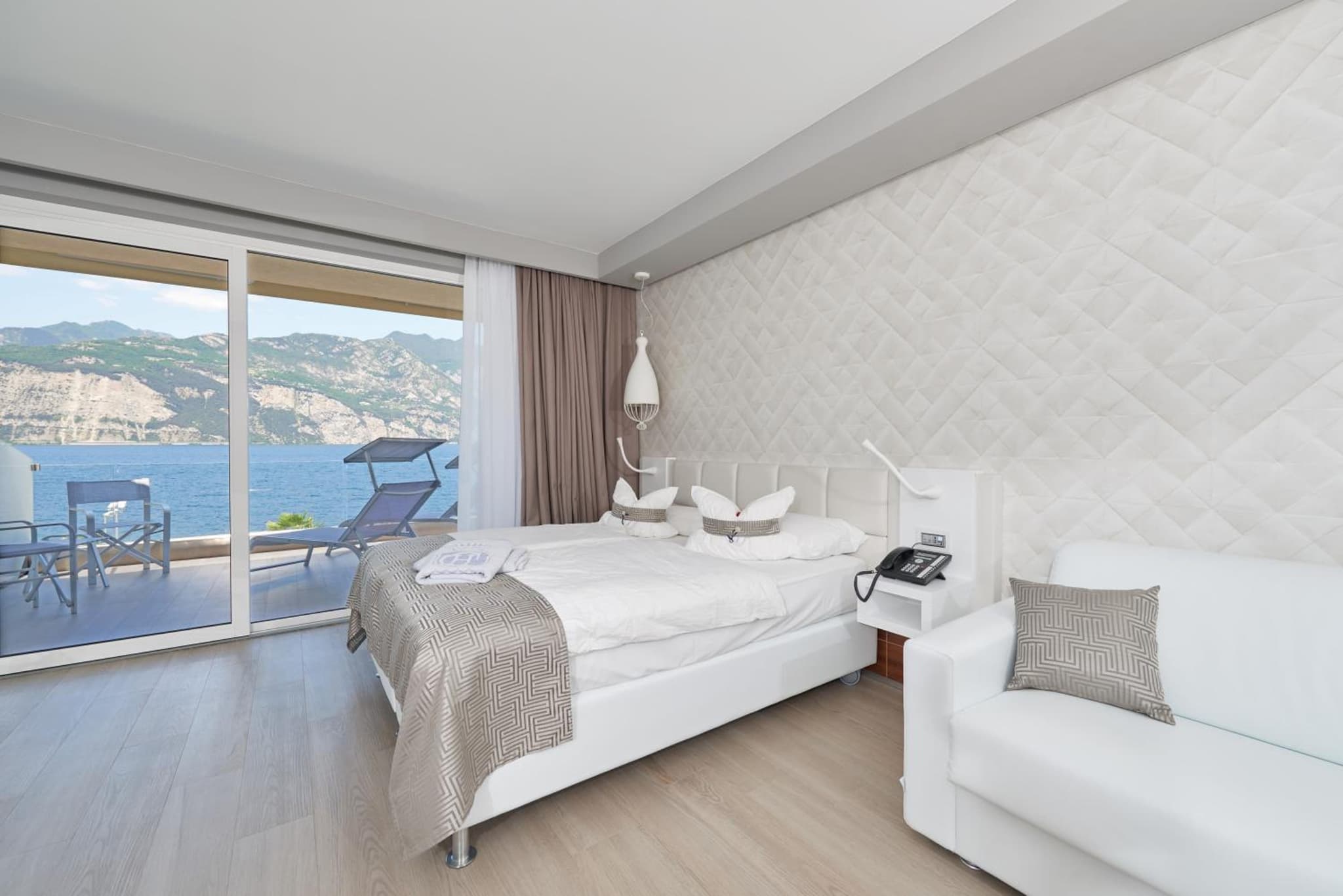 Hotel Castello Lake Front photo 9