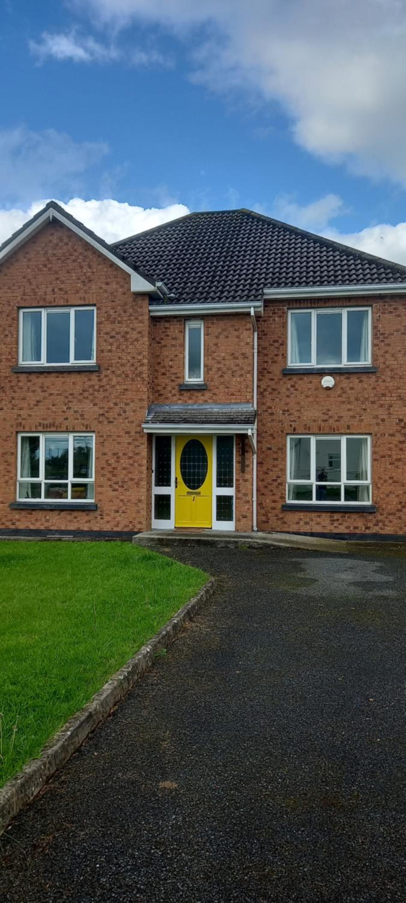 1 Cartrun Breac N39D7H6 Opposite Longford Rugby Club - See the Yellow Door
