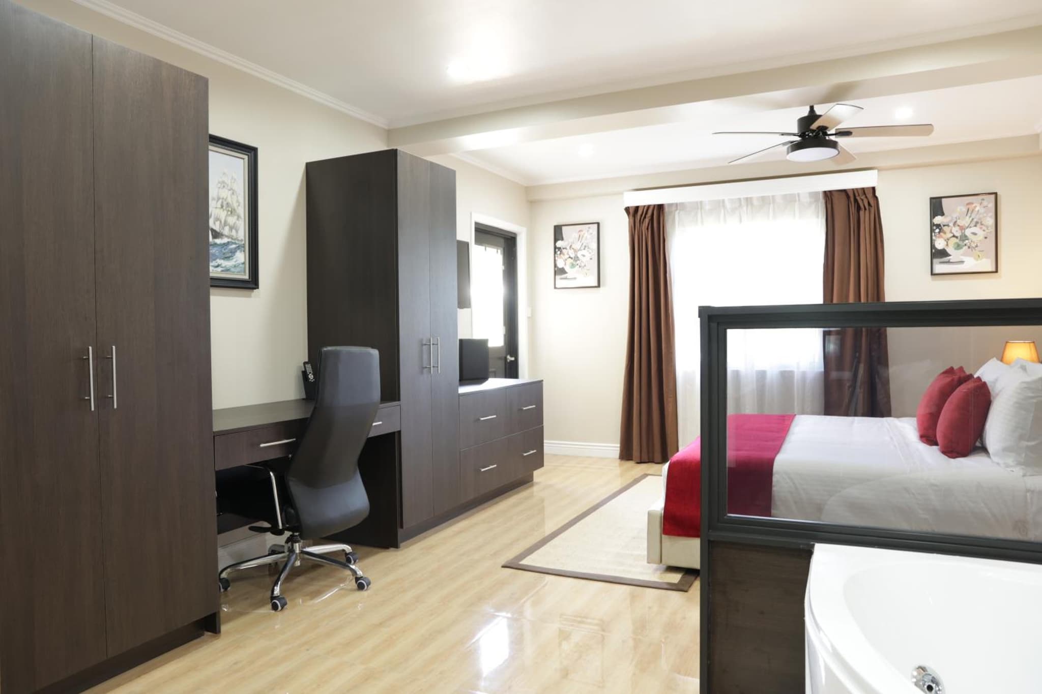 Myah's Hotel photo 2