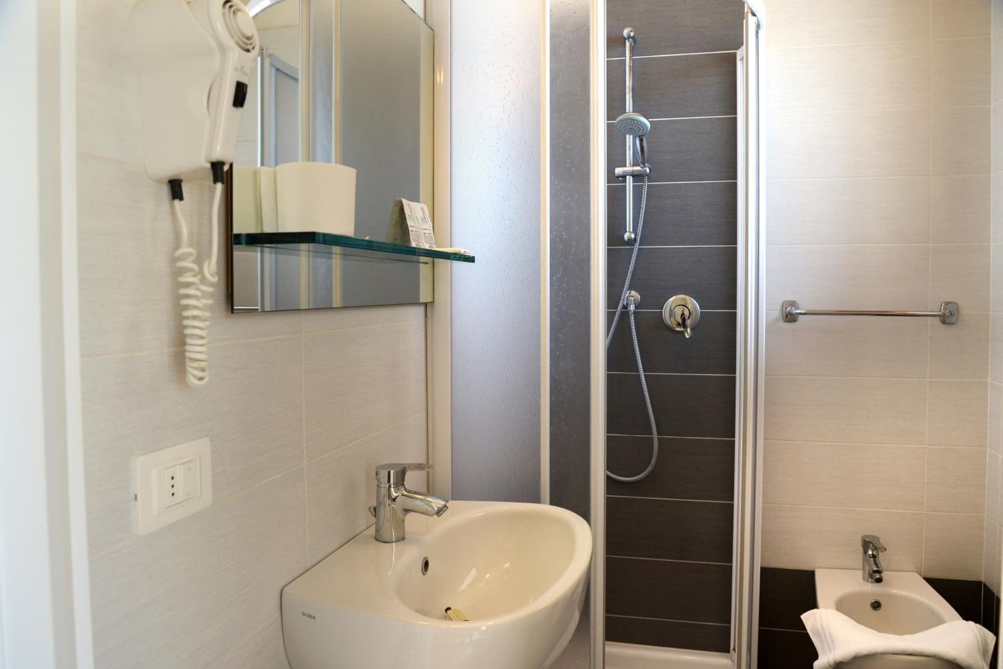 Hotel Embassy photo 3