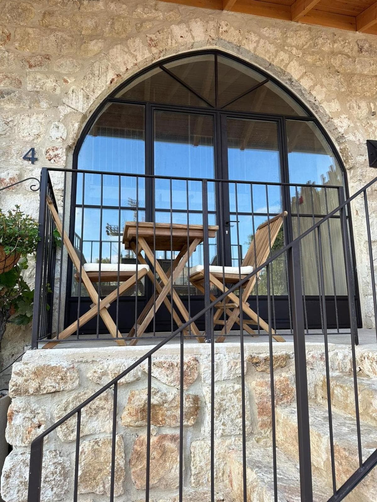 Hagafen Boutique Suites photo 7