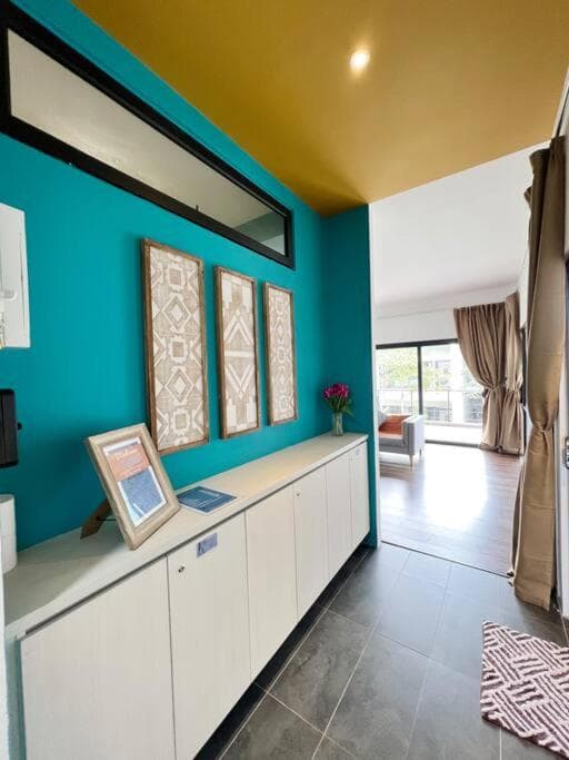 Roxy Sematan Beach Townhouse Deluxe , 1 & 2 photo 2