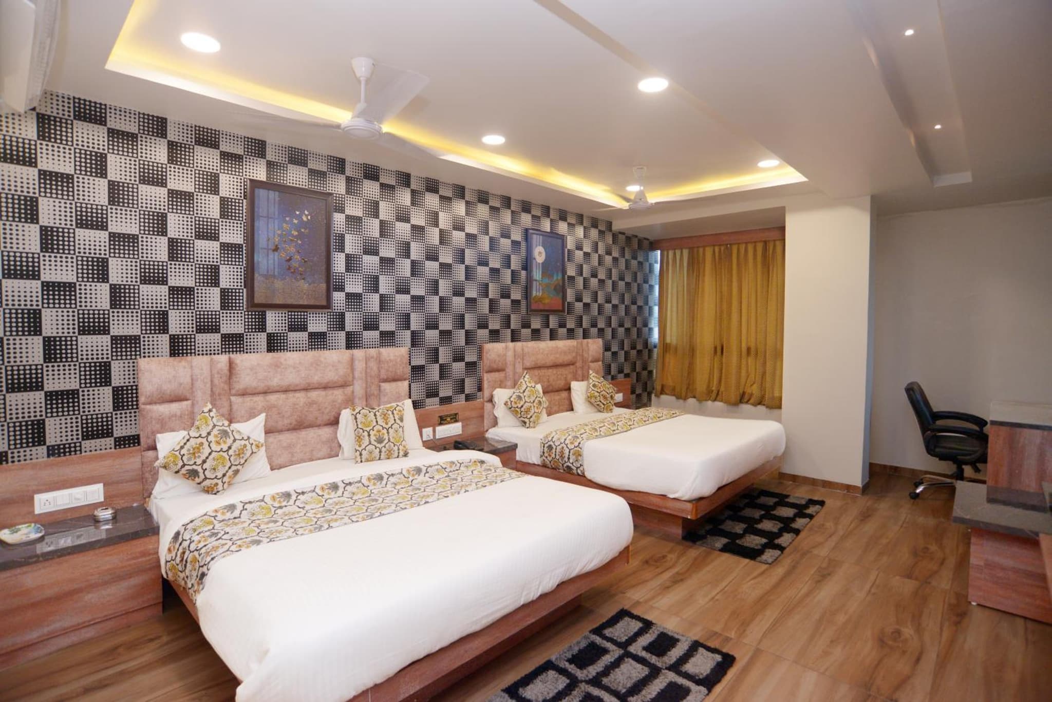 HOTEL LEE GOLD photo 9