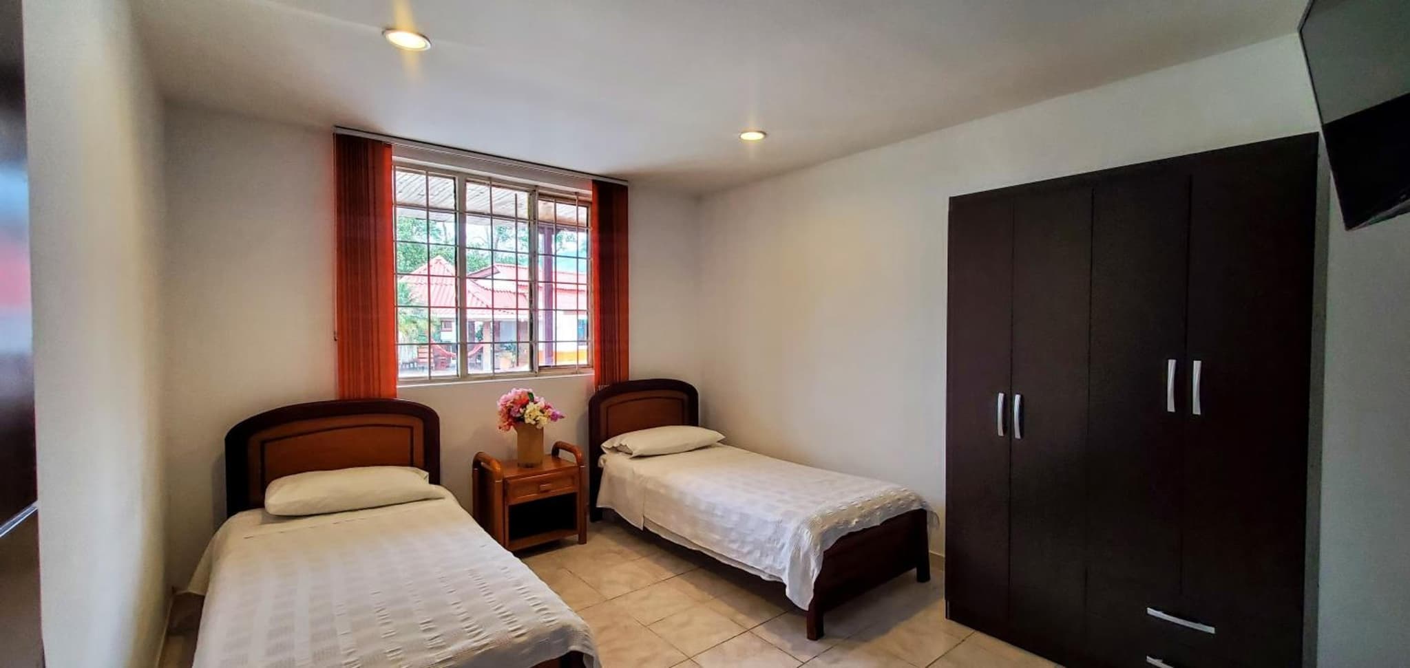 Hotel El Gran Chaparral photo 2