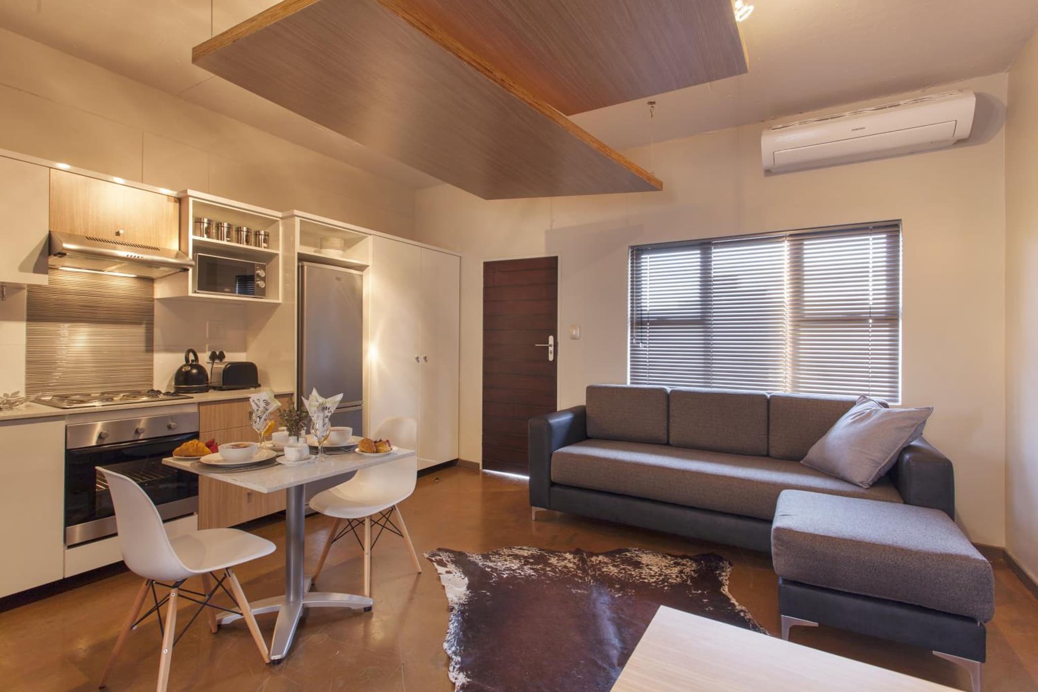 Akanani Apartments photo 9