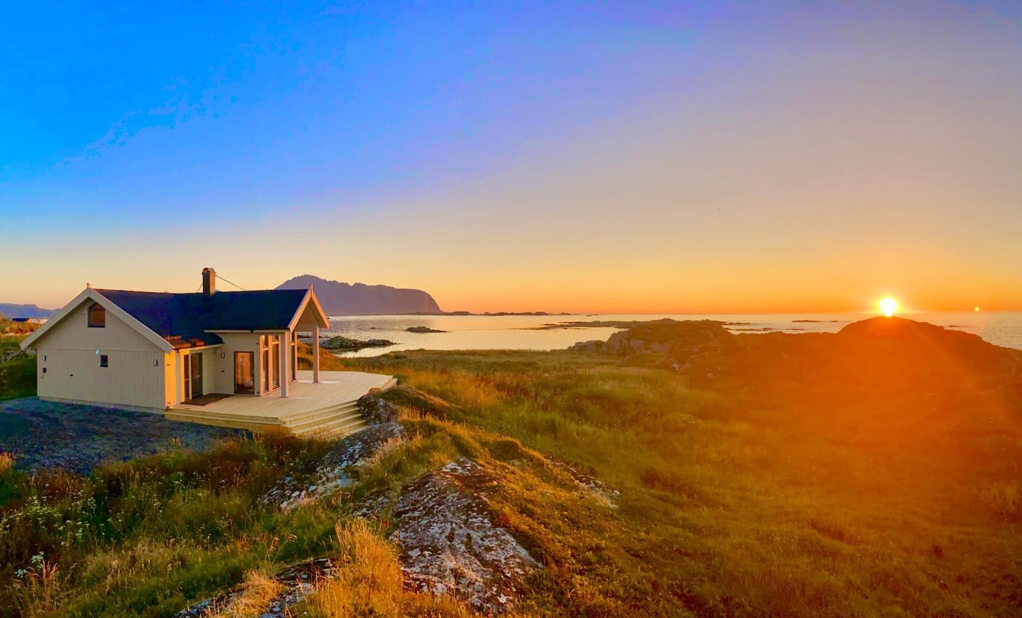 Sunset Panorama - Superior Cabin Lofoten photo 3