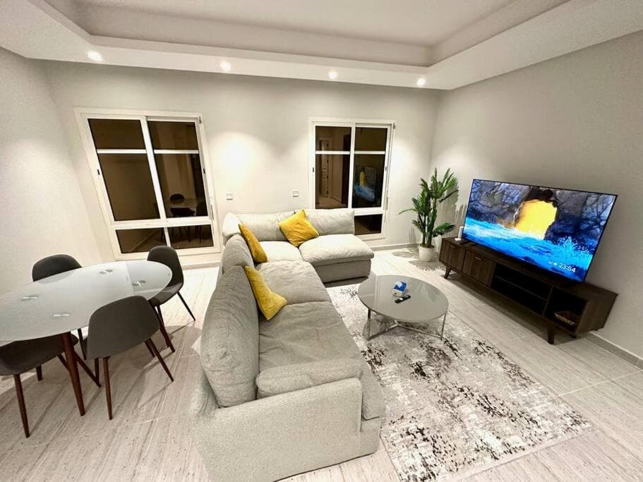 AlYasmin, S&M Luxury Apartment