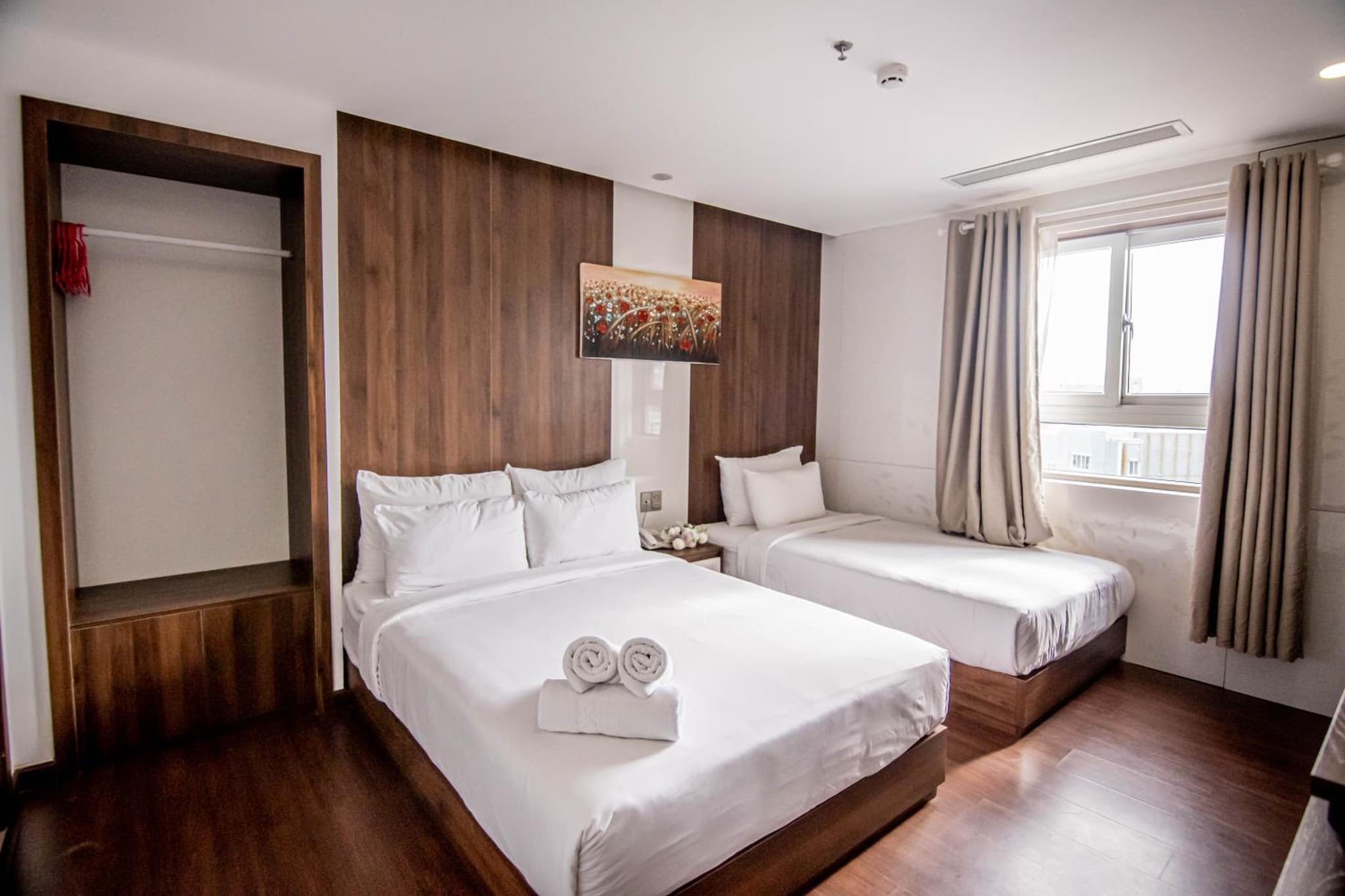 Gold Central Hotel by Haviland photo 7