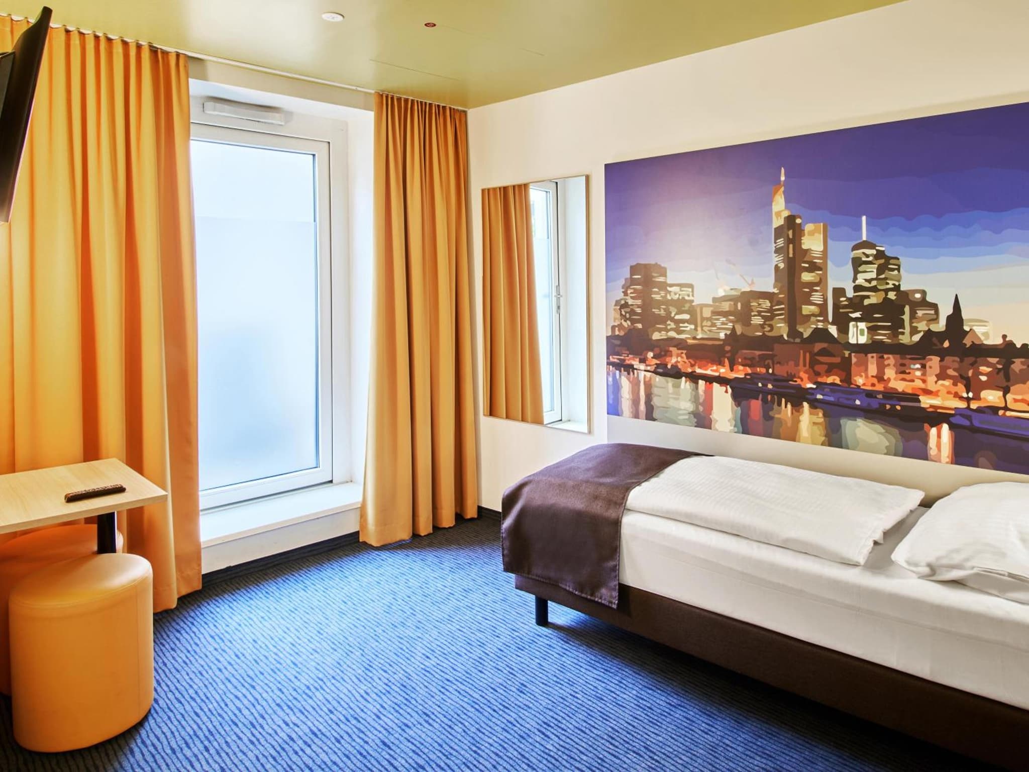 B&B HOTEL Frankfurt-Hbf photo 4