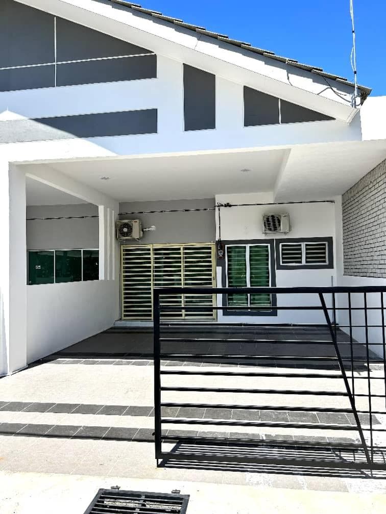 Zh homestay teluk batik photo 8