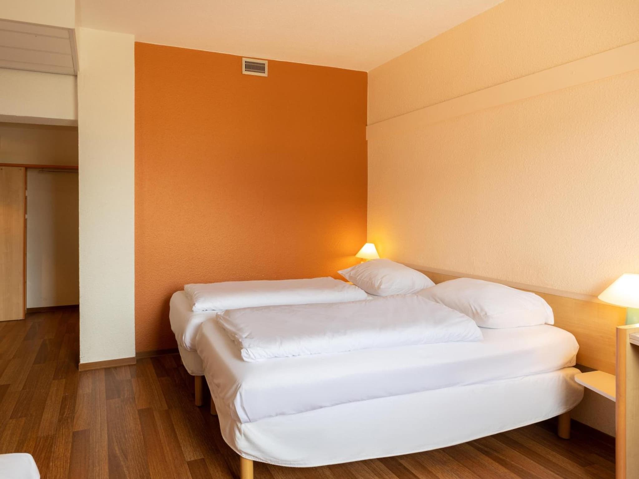 B&B Hotel Duisburg Hbf-Nord photo 6
