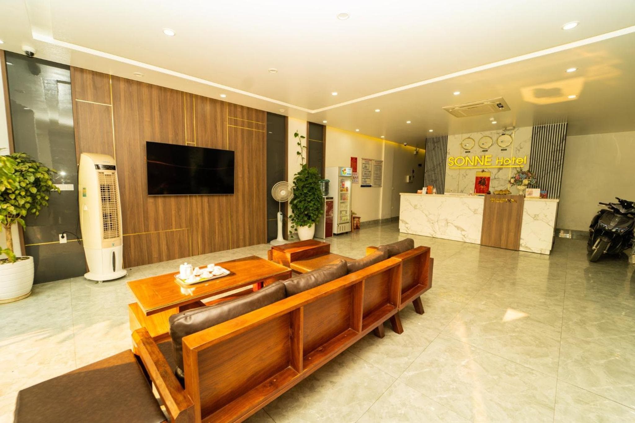 Sonne Hotel Quang Binh photo 9