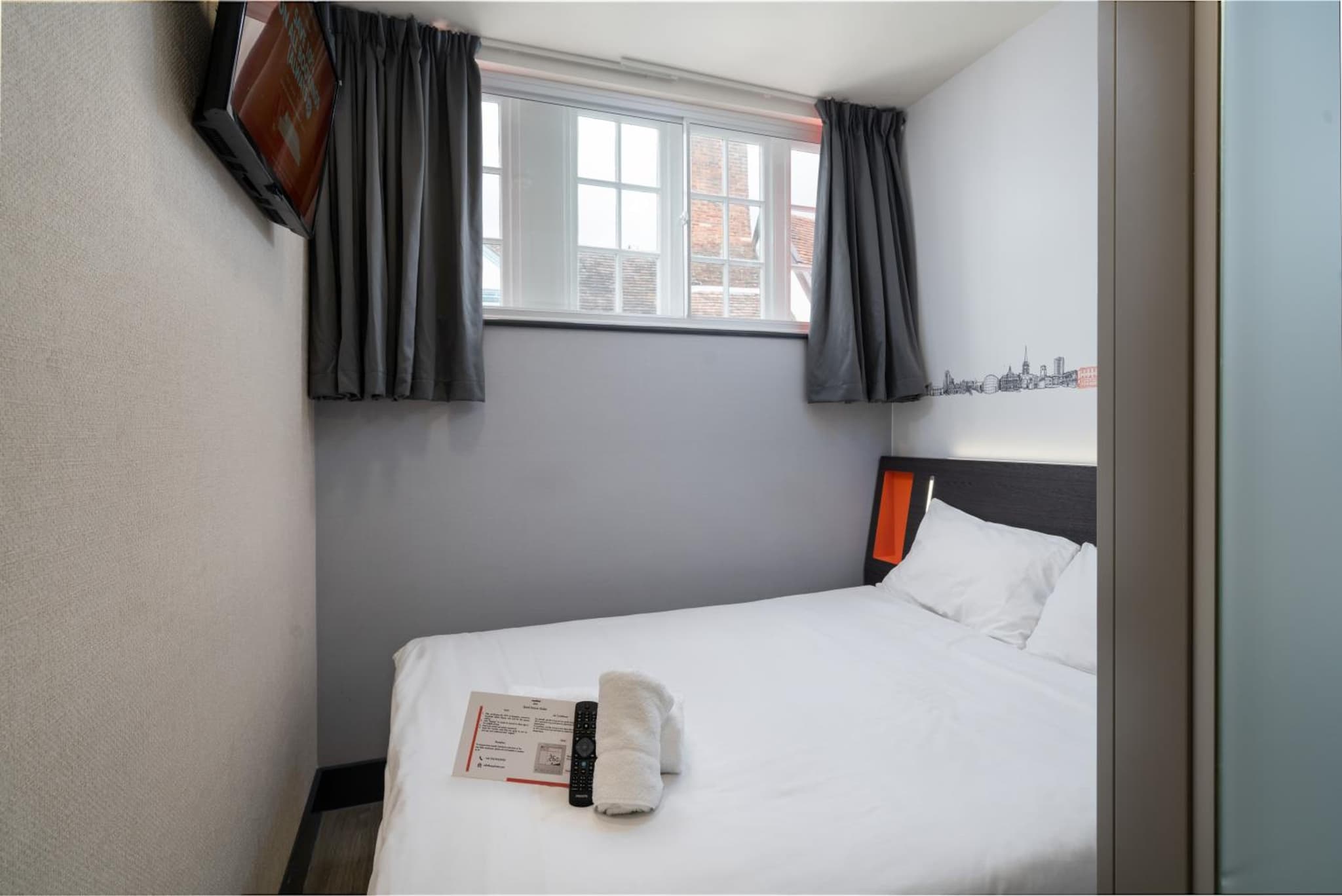 easyHotel Ipswich photo 9
