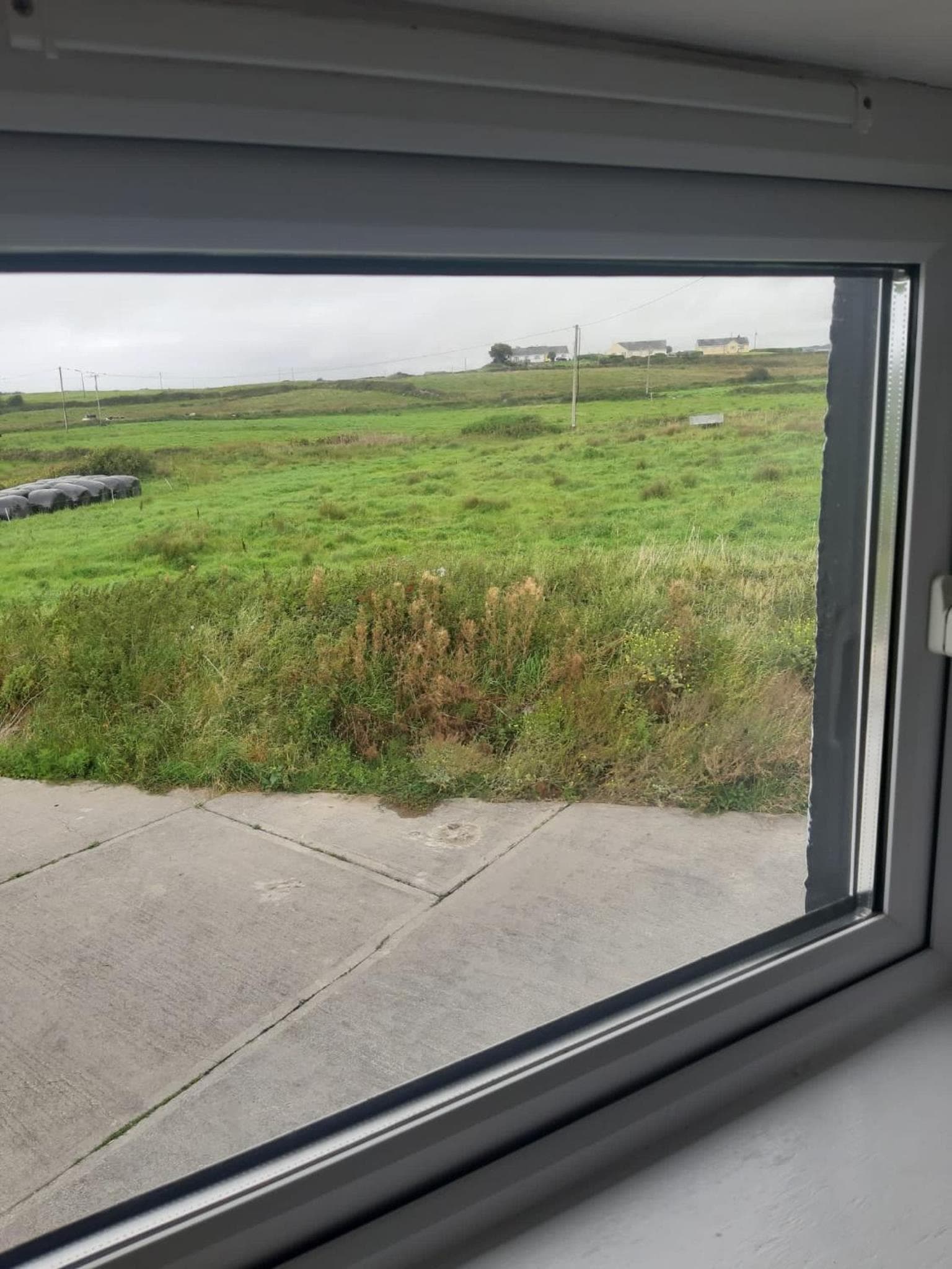 Clare's Cottage photo 9