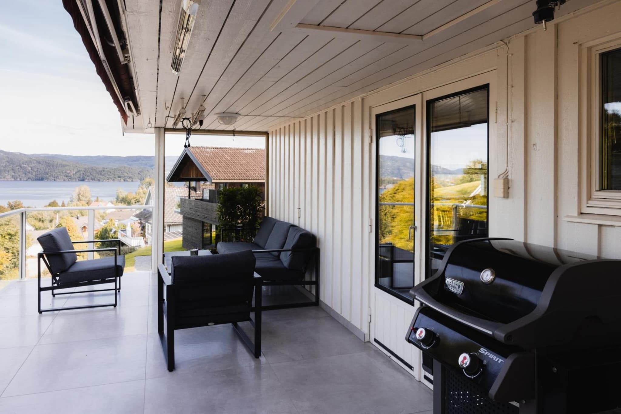 Leilighet med flott uteplass photo 9