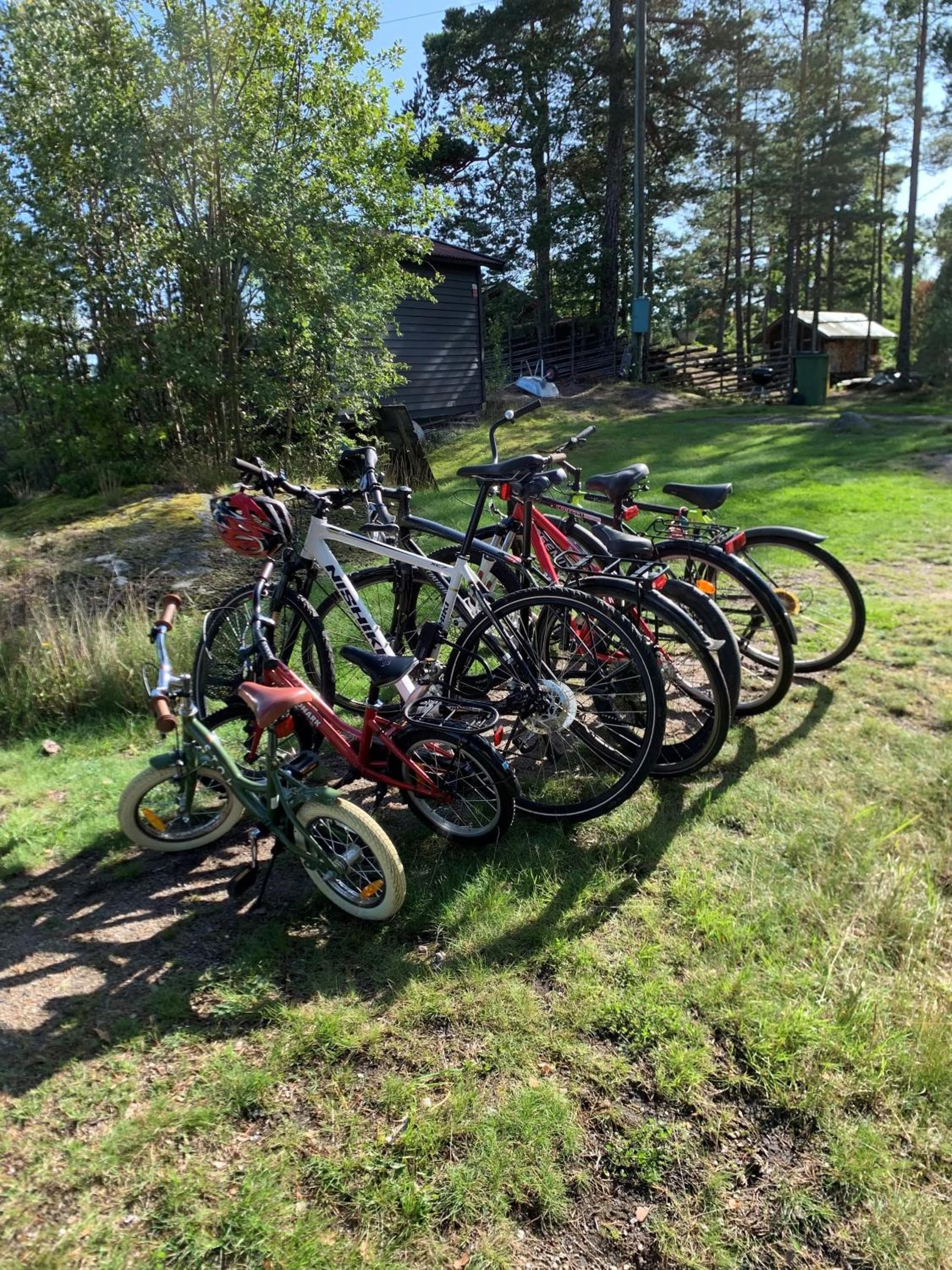 Spectacular lake plot, Stockholm archipelago photo 9
