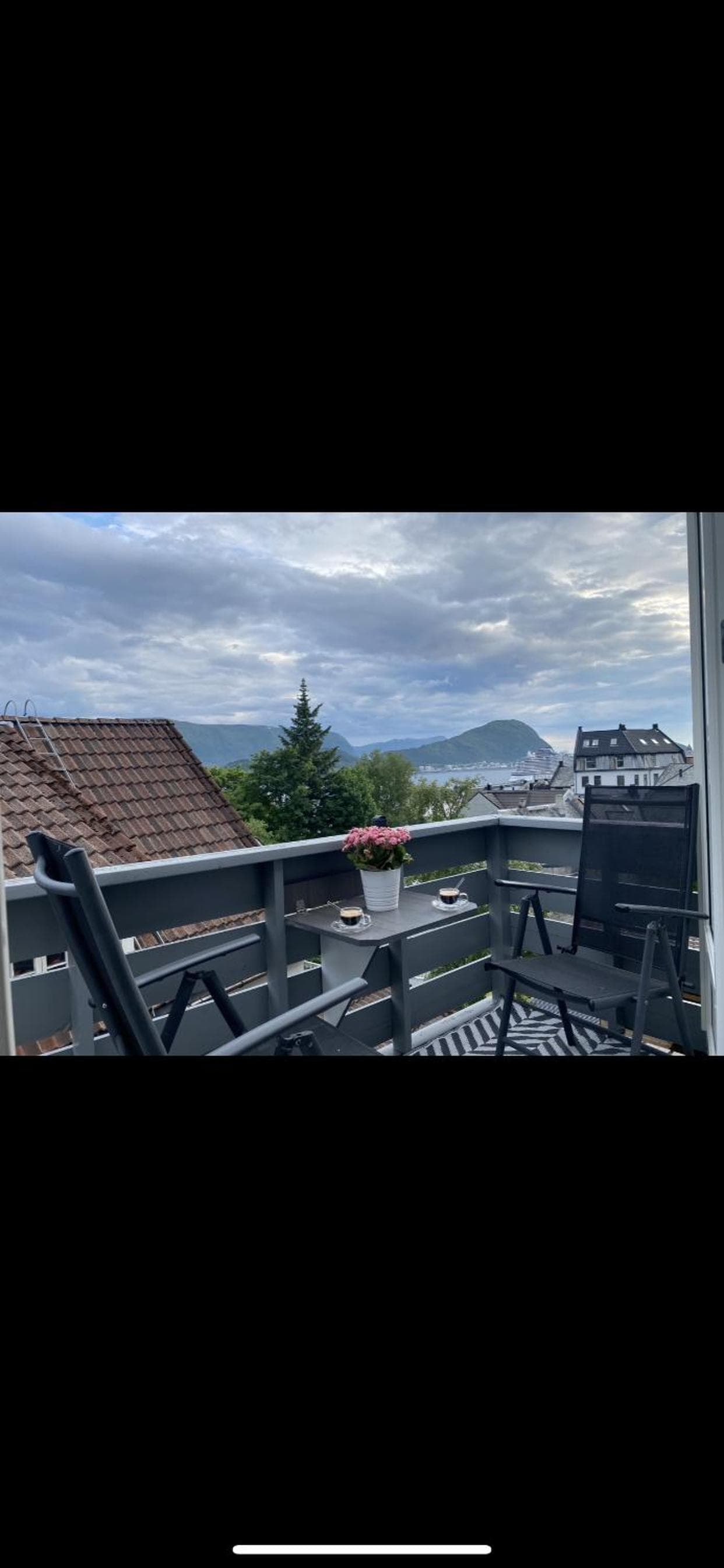 Leilighet med sydvendt balkong photo 2