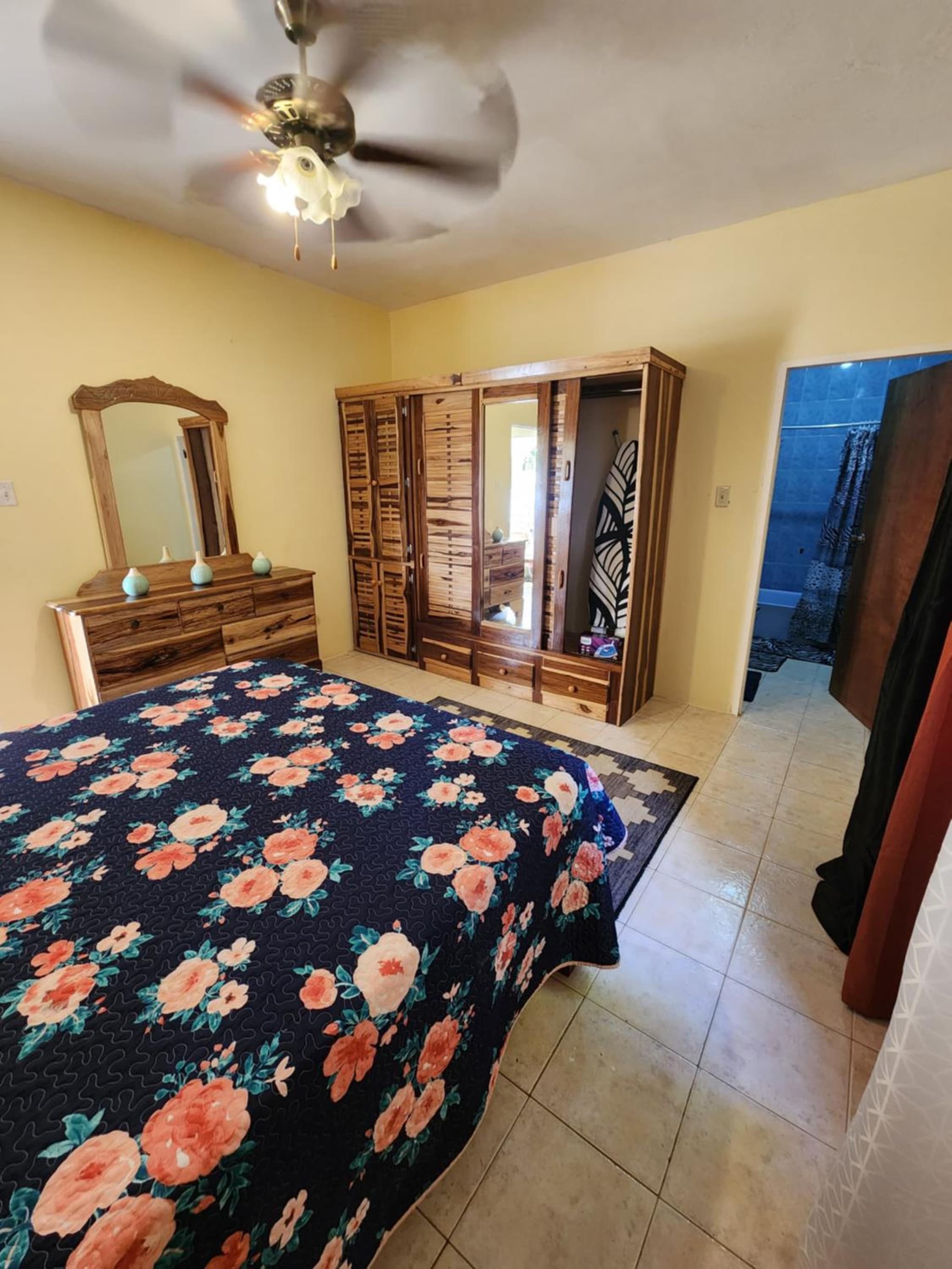 Single Room on Farcas Drive photo 6