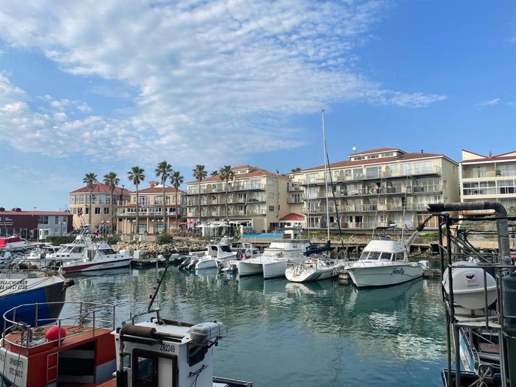 Ships Bell 17B - Luxury Harbor & Ocean View Condo photo 6