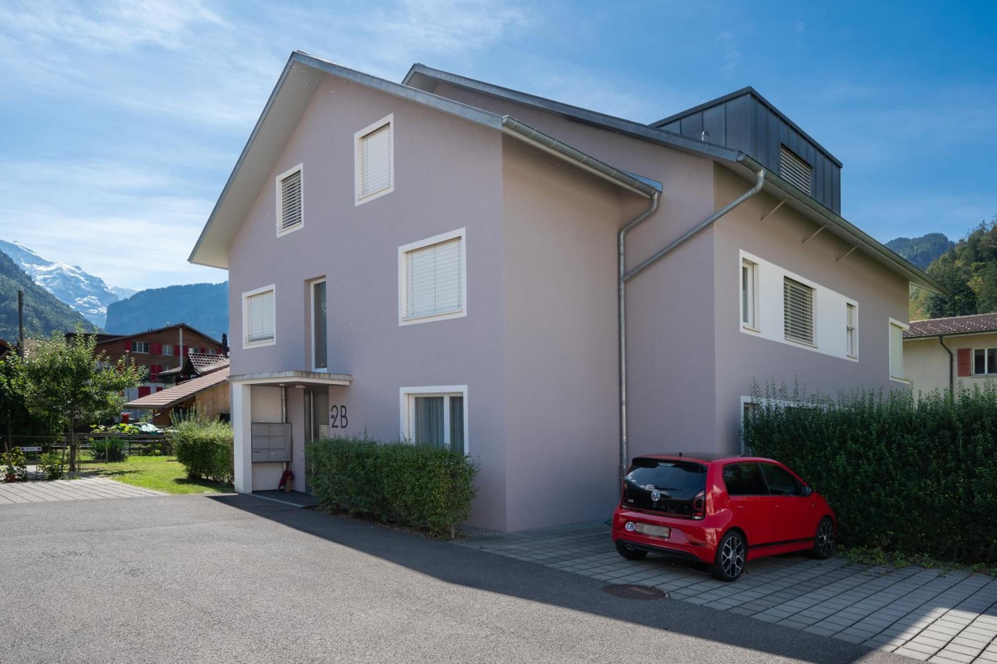 Schöne Parterrewohnung in Matten photo 4
