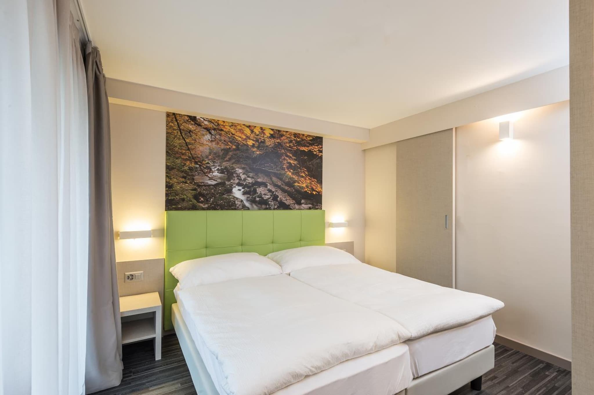 Adhhoc Hotel photo 4