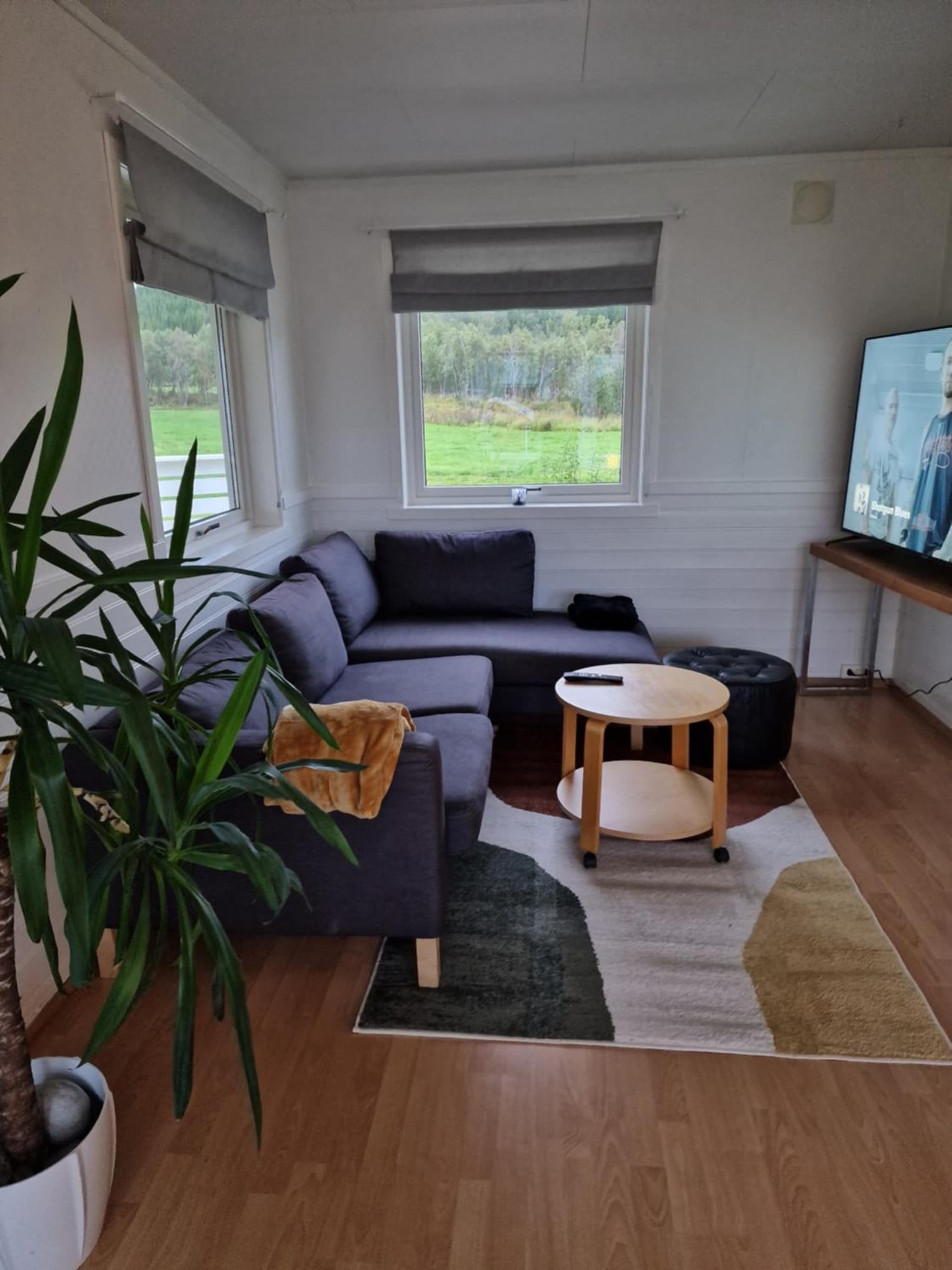 Warm and cozy cottage, Great location photo 3