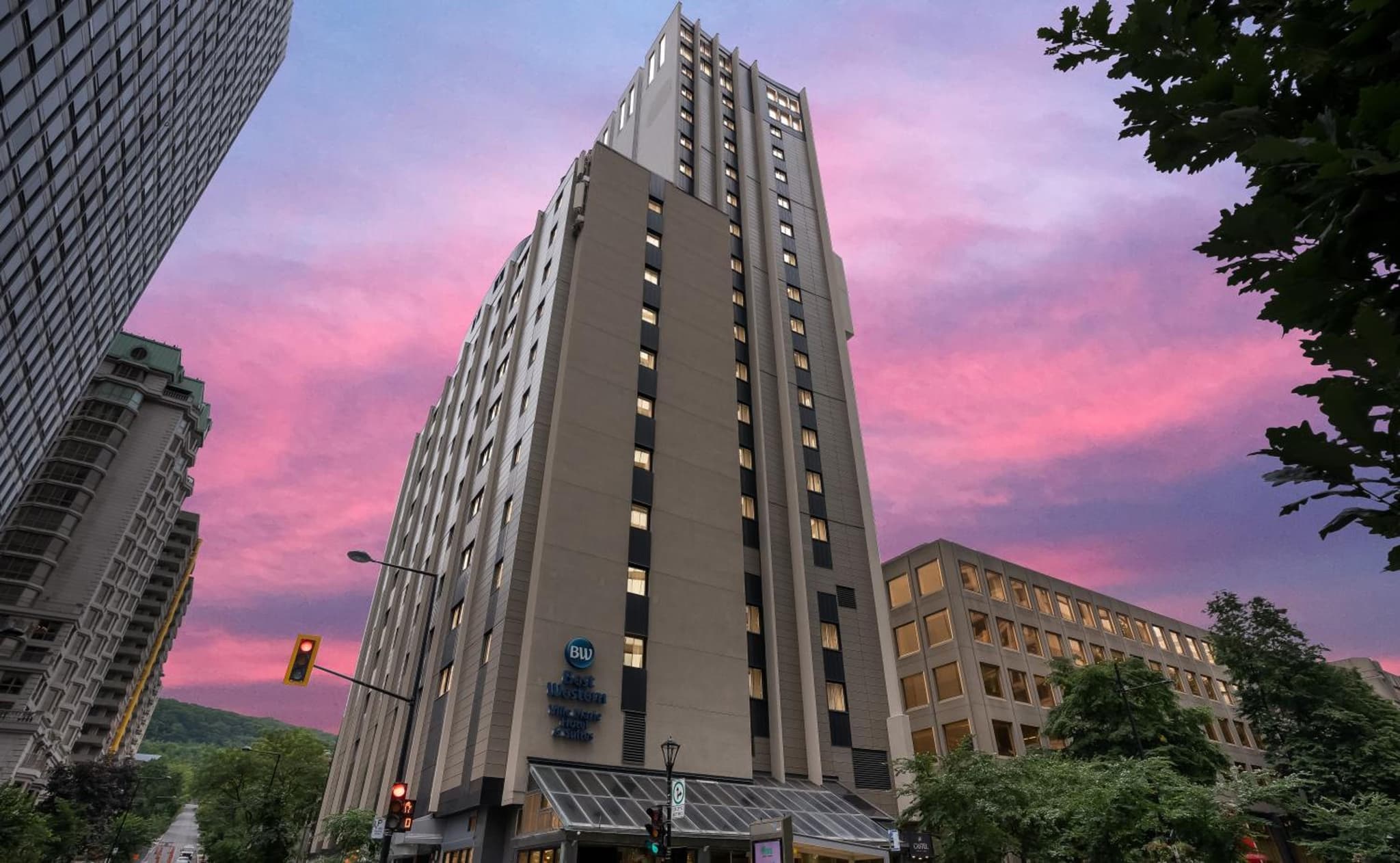 Best Western Ville-Marie Montreal Hotel & Suites