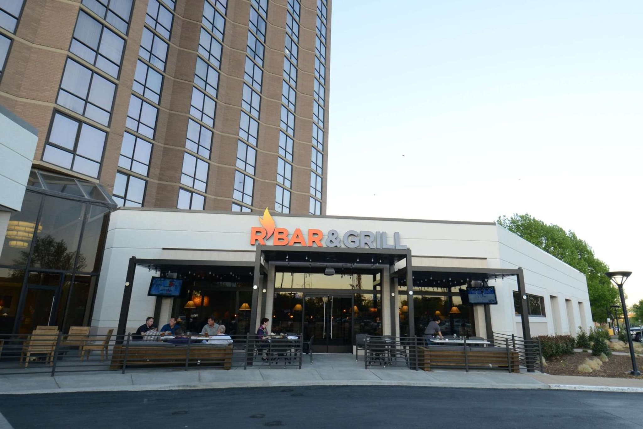 Hilton Arlington photo 6