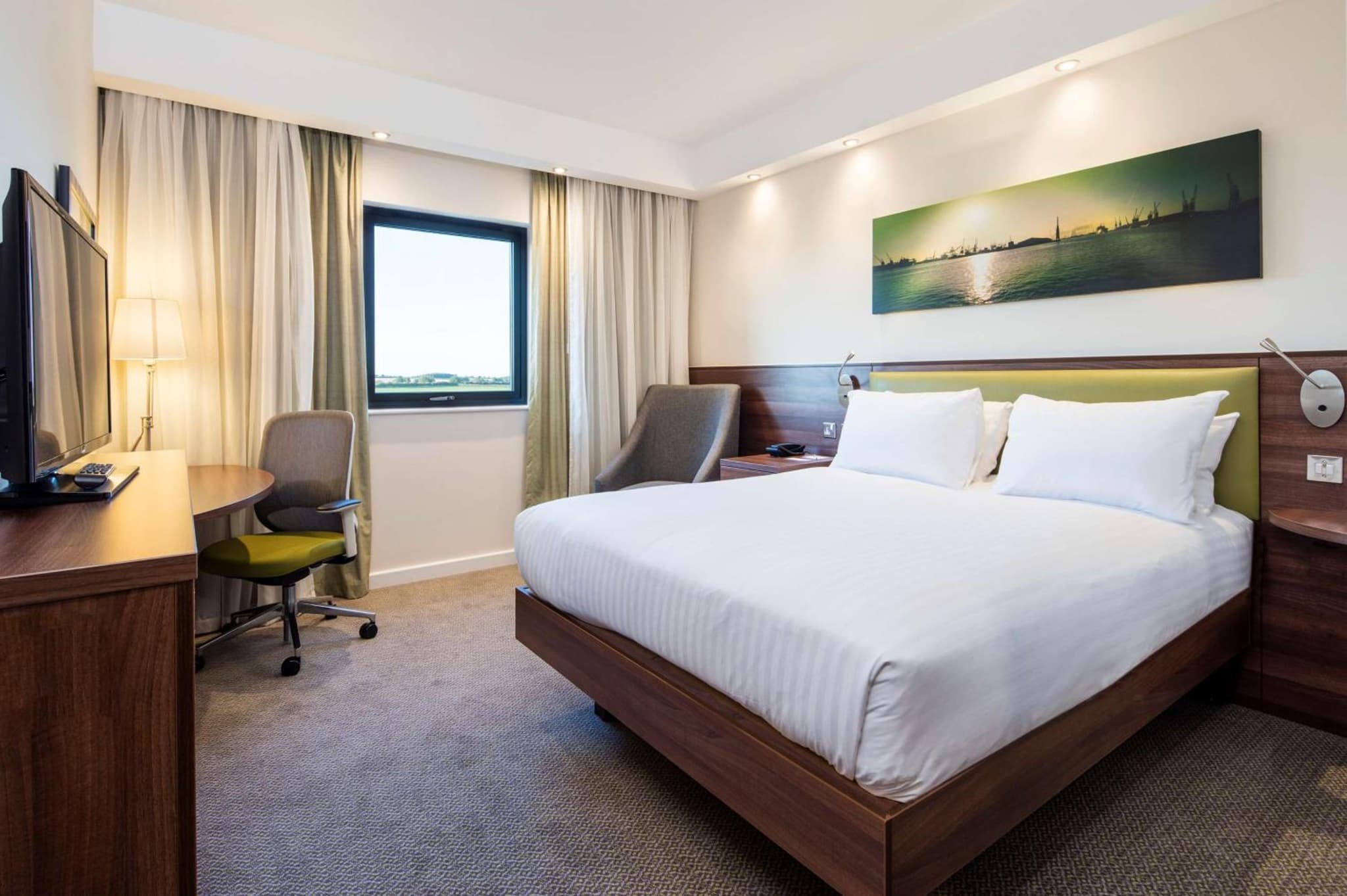 Hampton By Hilton Humberside Airport photo 4