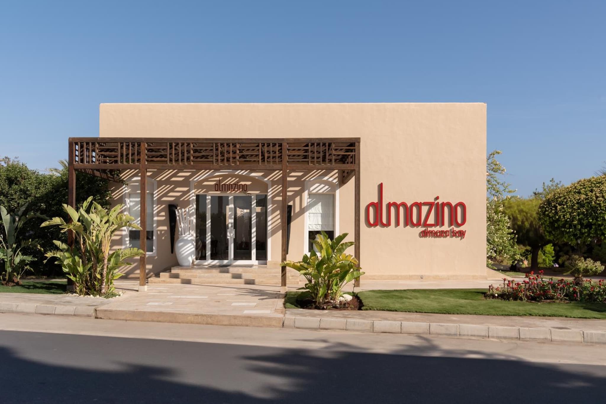 JAZ Neo Almazino, Almaza Bay