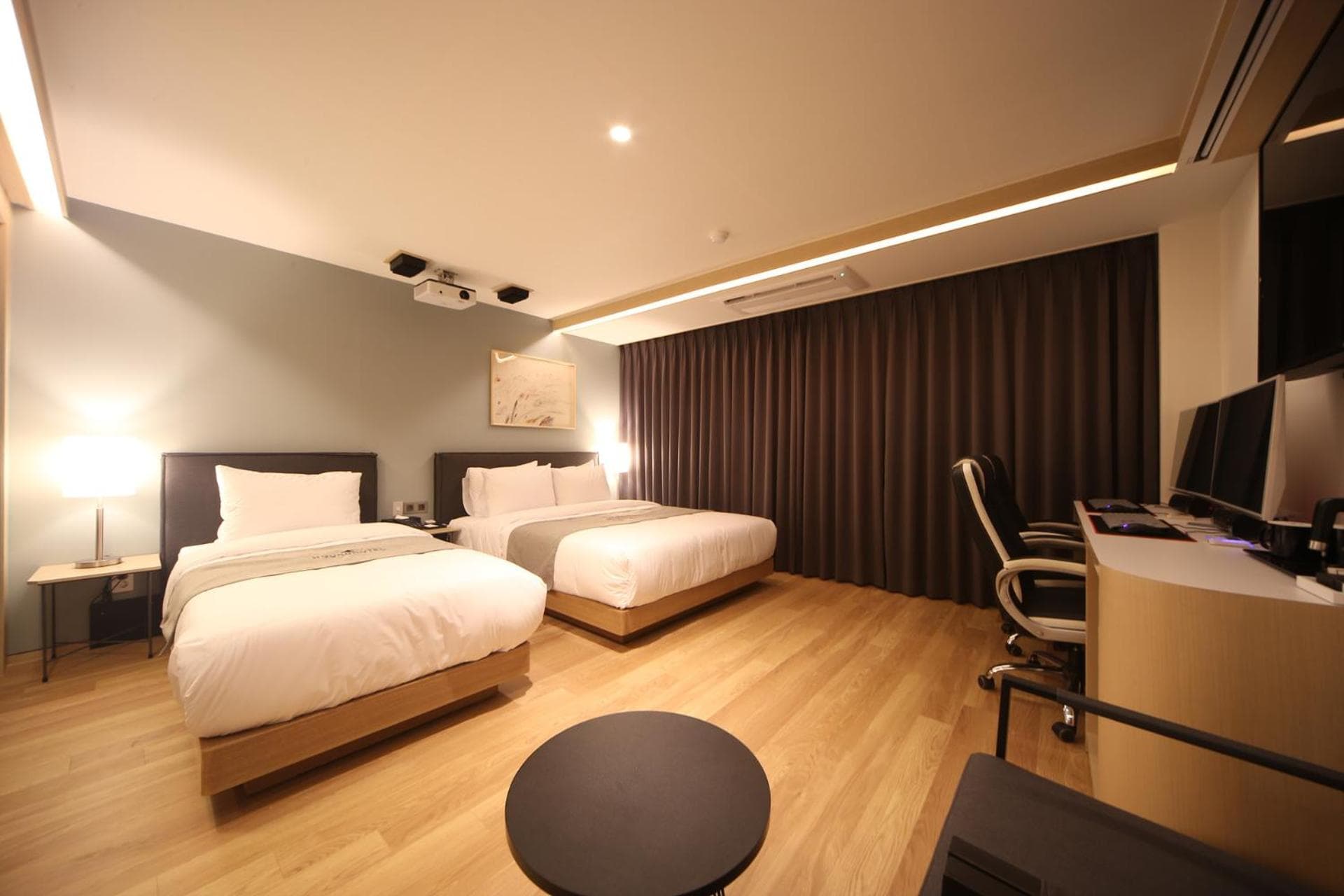 hotel room