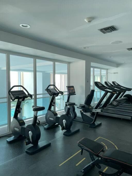 Beachfront luxury 2br condo photo 3