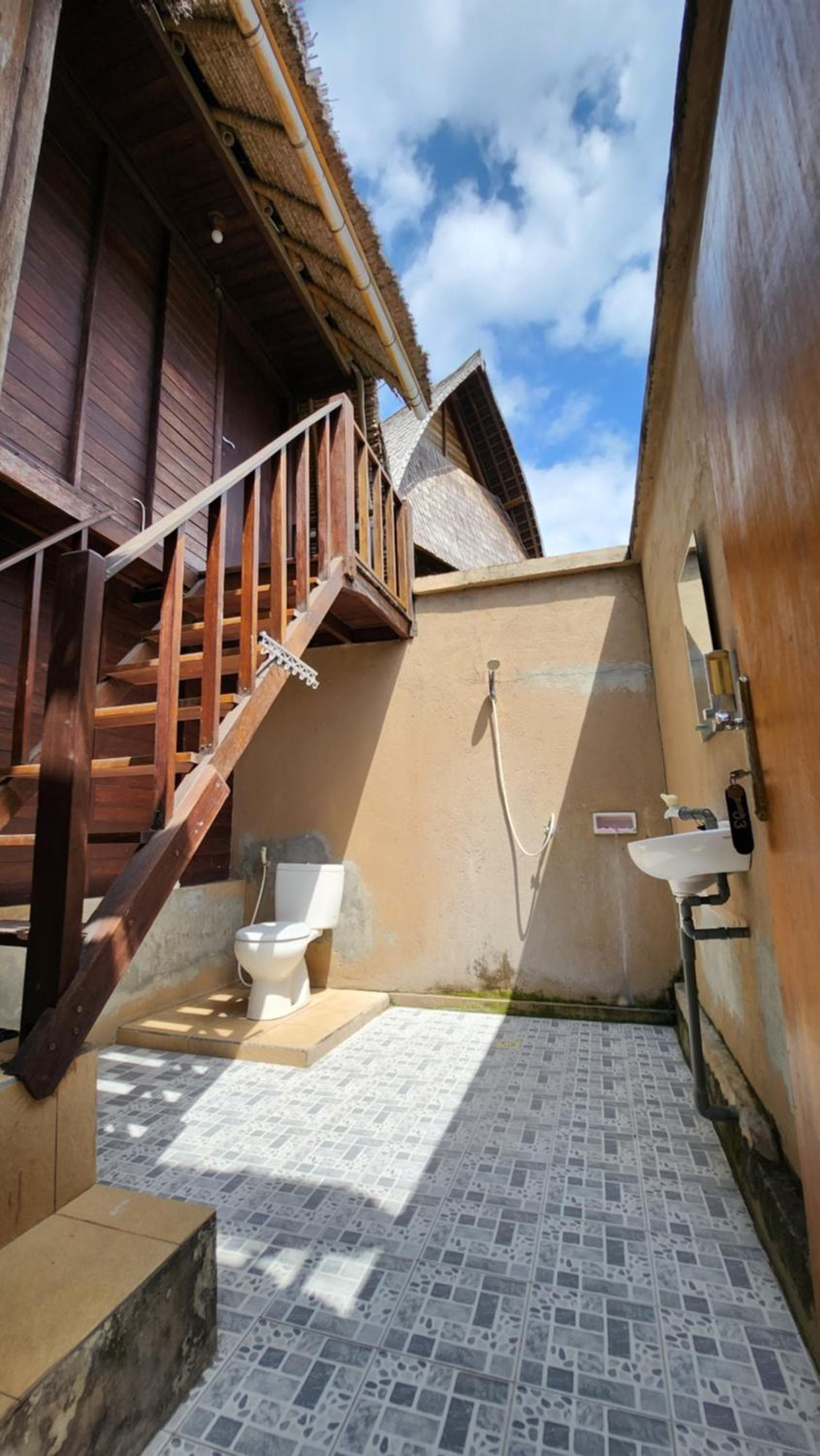 Suka Beach Bungalow photo 6