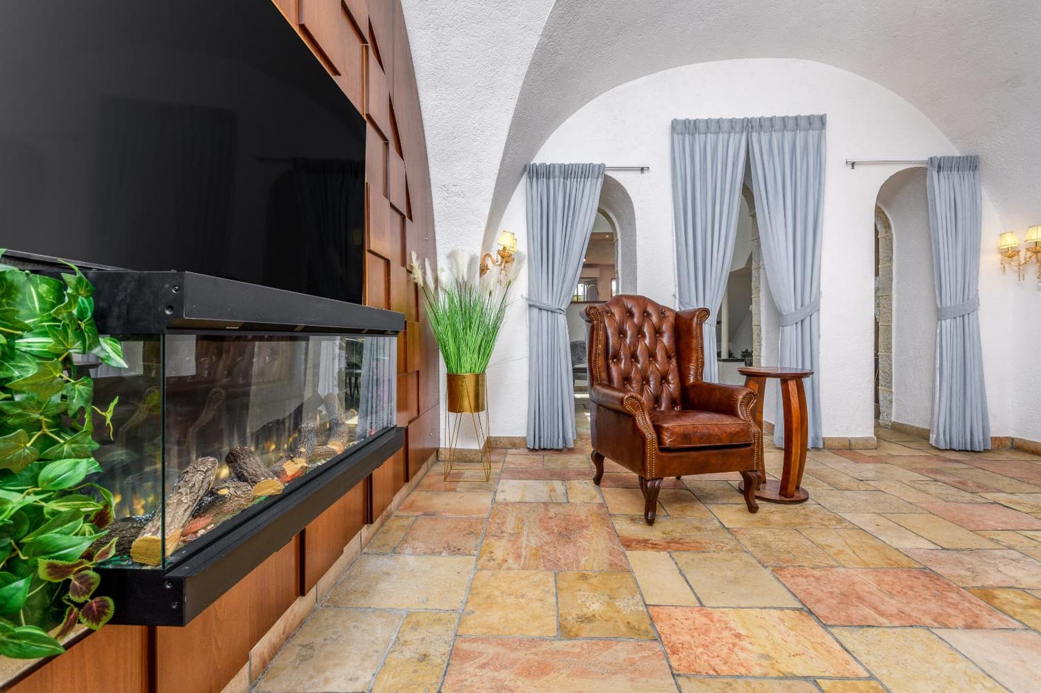 Nina Luxury Yamin Moshe photo 2