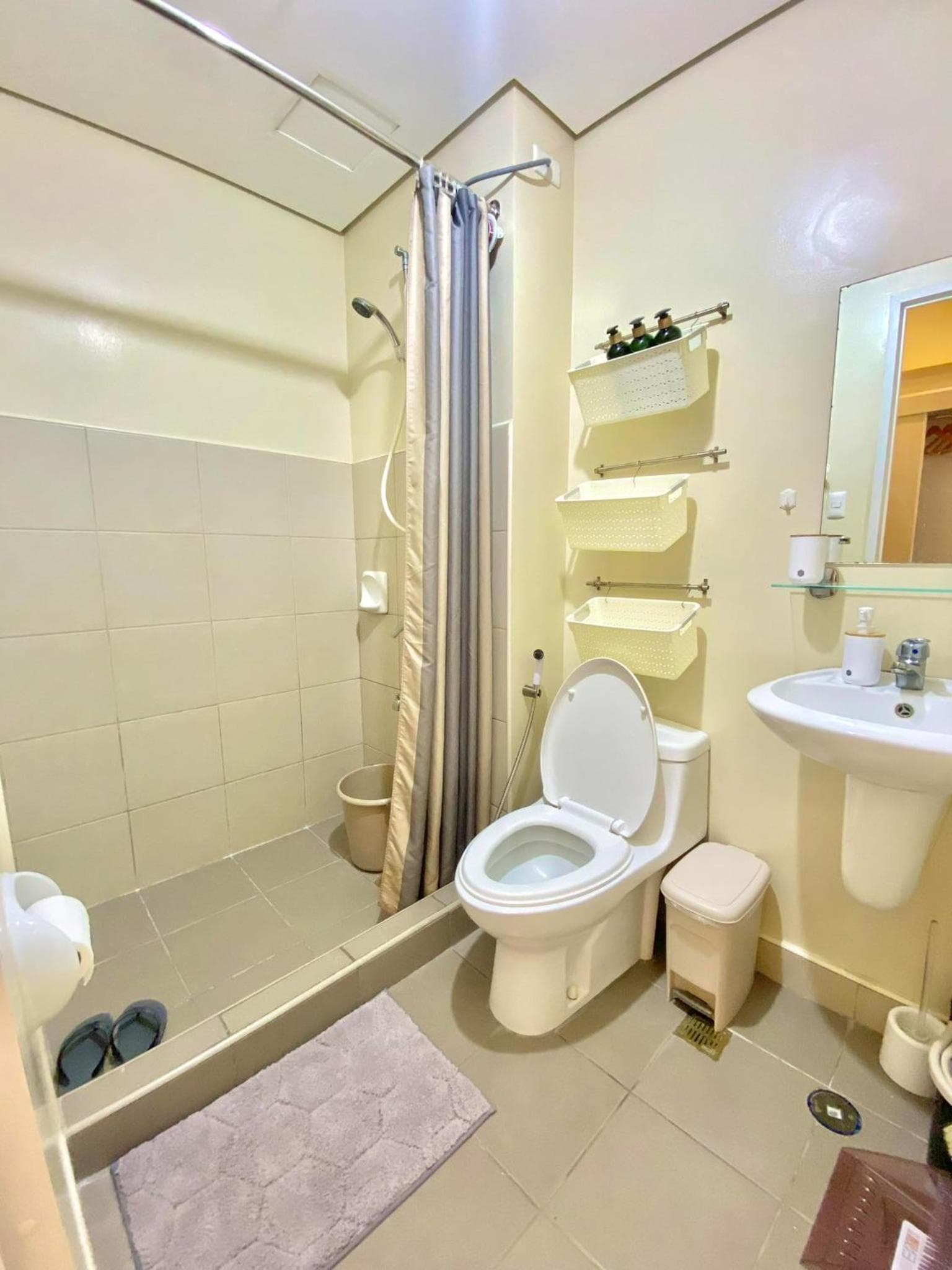Cozy Studio in Metro Davao with W&D, Pool, & Gym photo 8