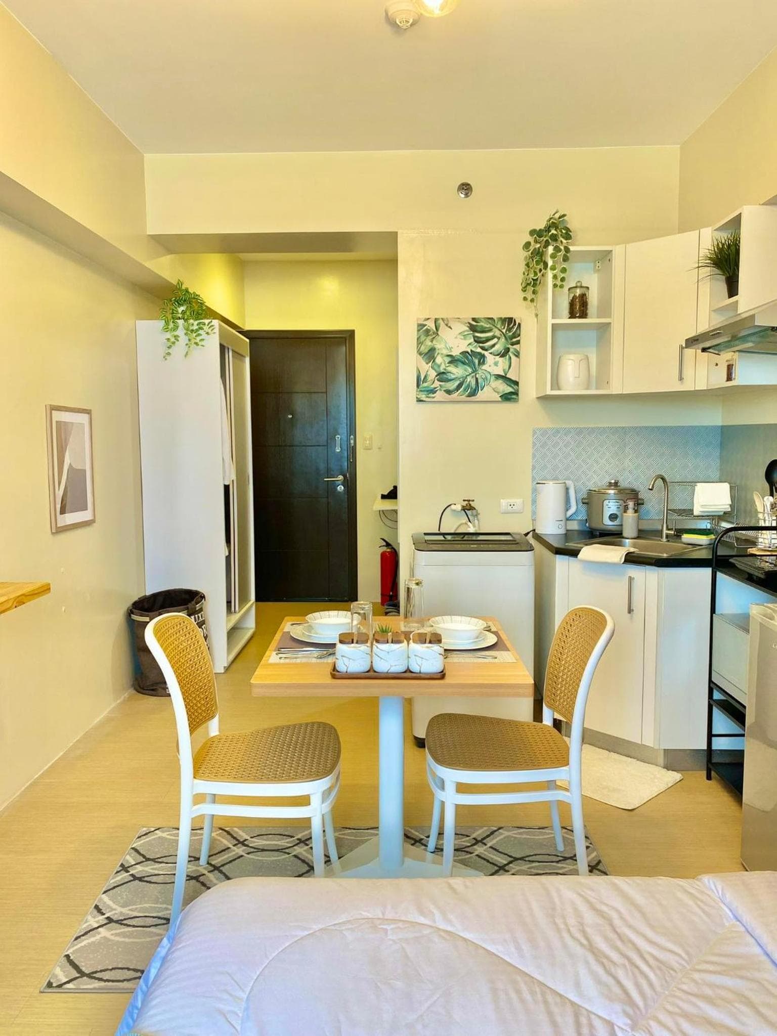 Cozy Studio in Metro Davao with W&D, Pool, & Gym photo 5