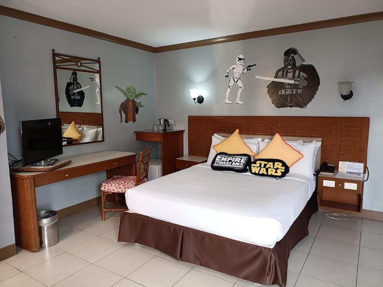 The Golden Pine Hotel photo 9