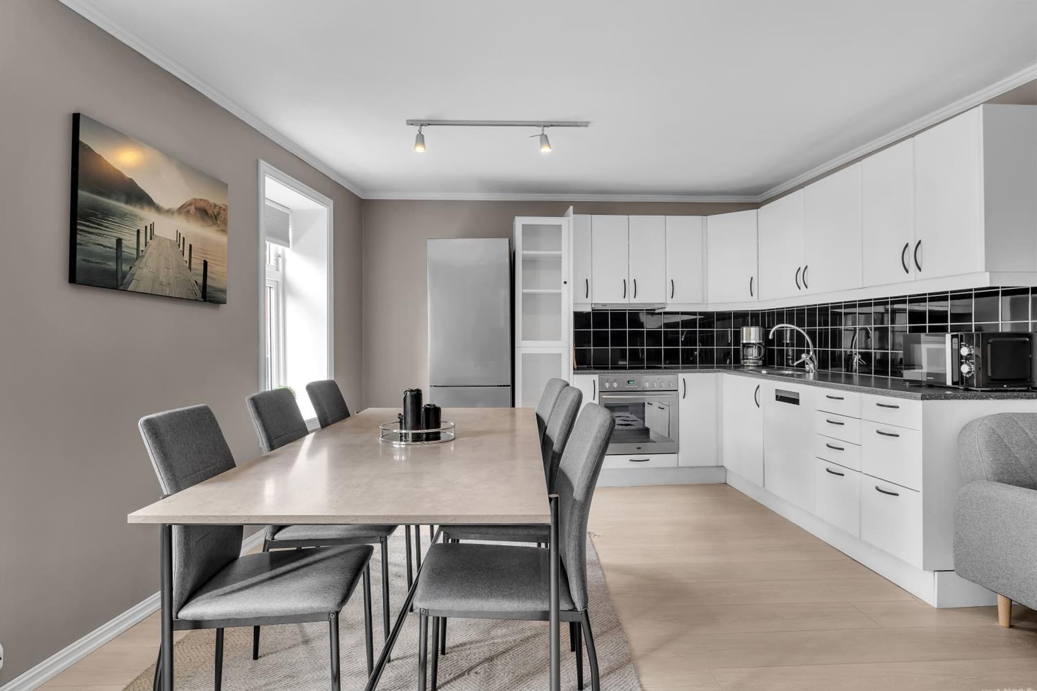 Northstay - The Urban Cityscape, Central & Modern, Sleeps 5 photo 8