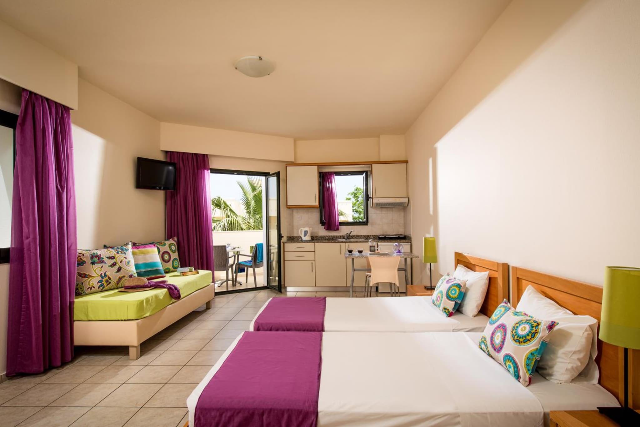 Kristalli Hotel Apartments photo 5