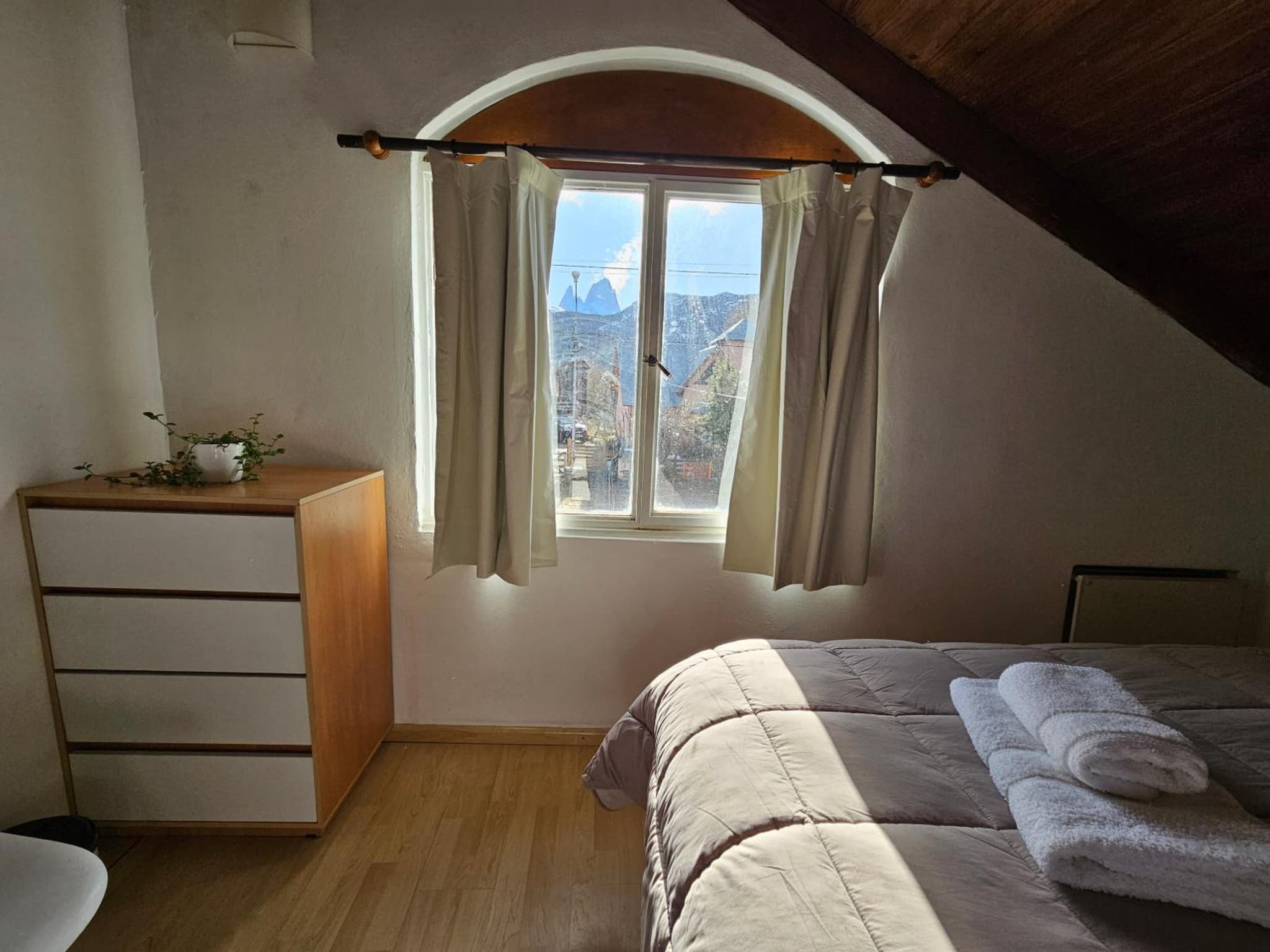 Yellow House Cottage photo 9