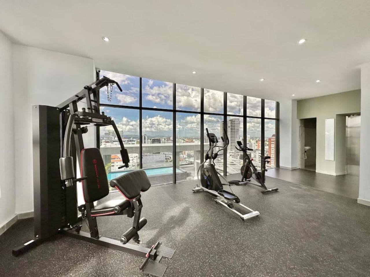Stunning City Center Condo photo 9