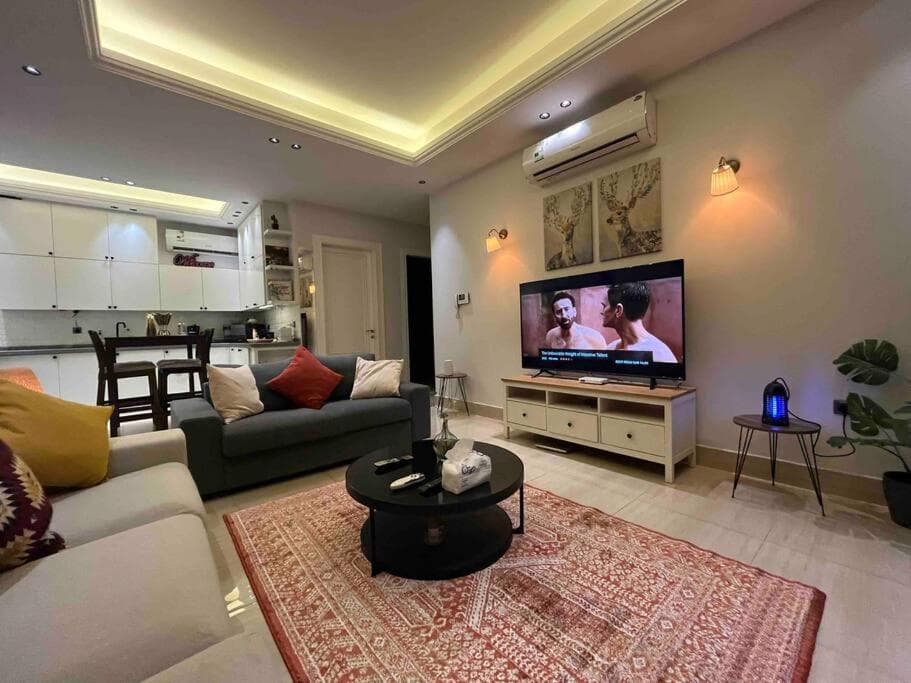 Almajdeah luxurious apt Walk to BlVD photo 6